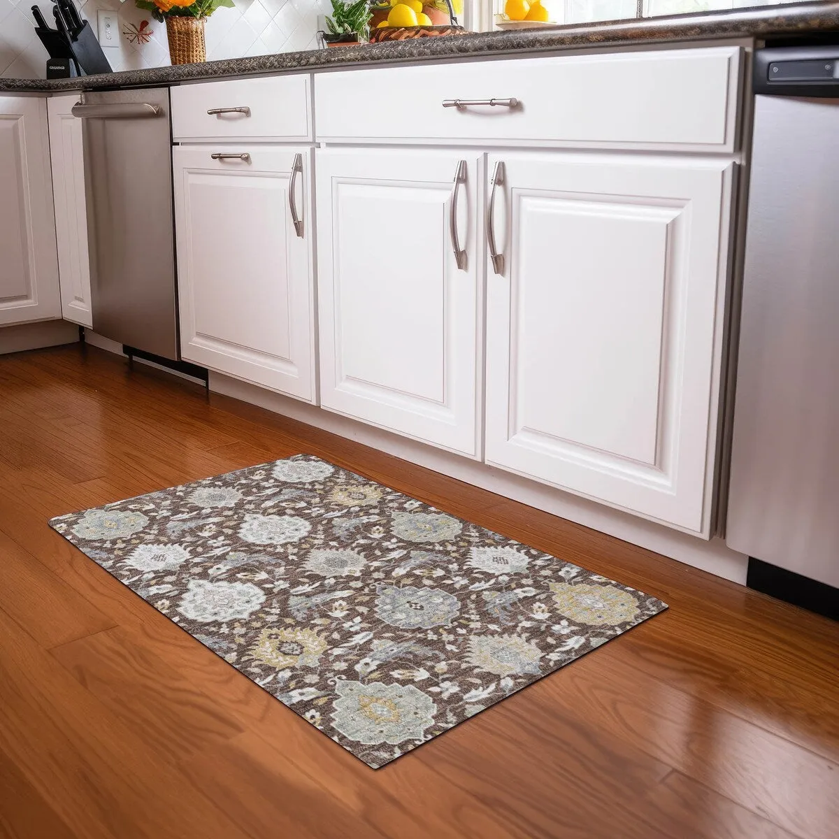 Machine Washable Indoor/ Outdoor Traditional Kashan Chantille Rug