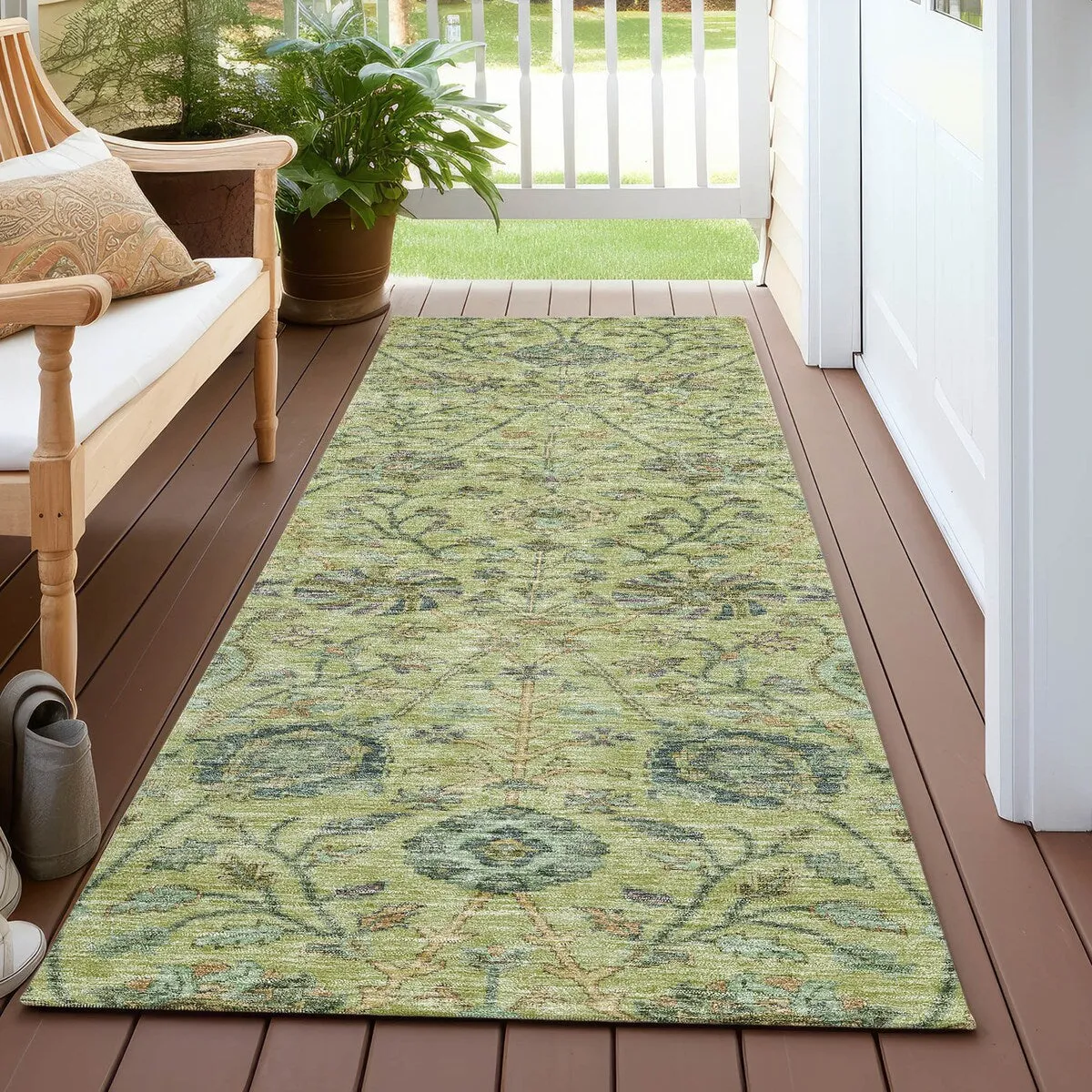 Machine Washable Indoor/ Outdoor Traditional Kashan Chantille Rug