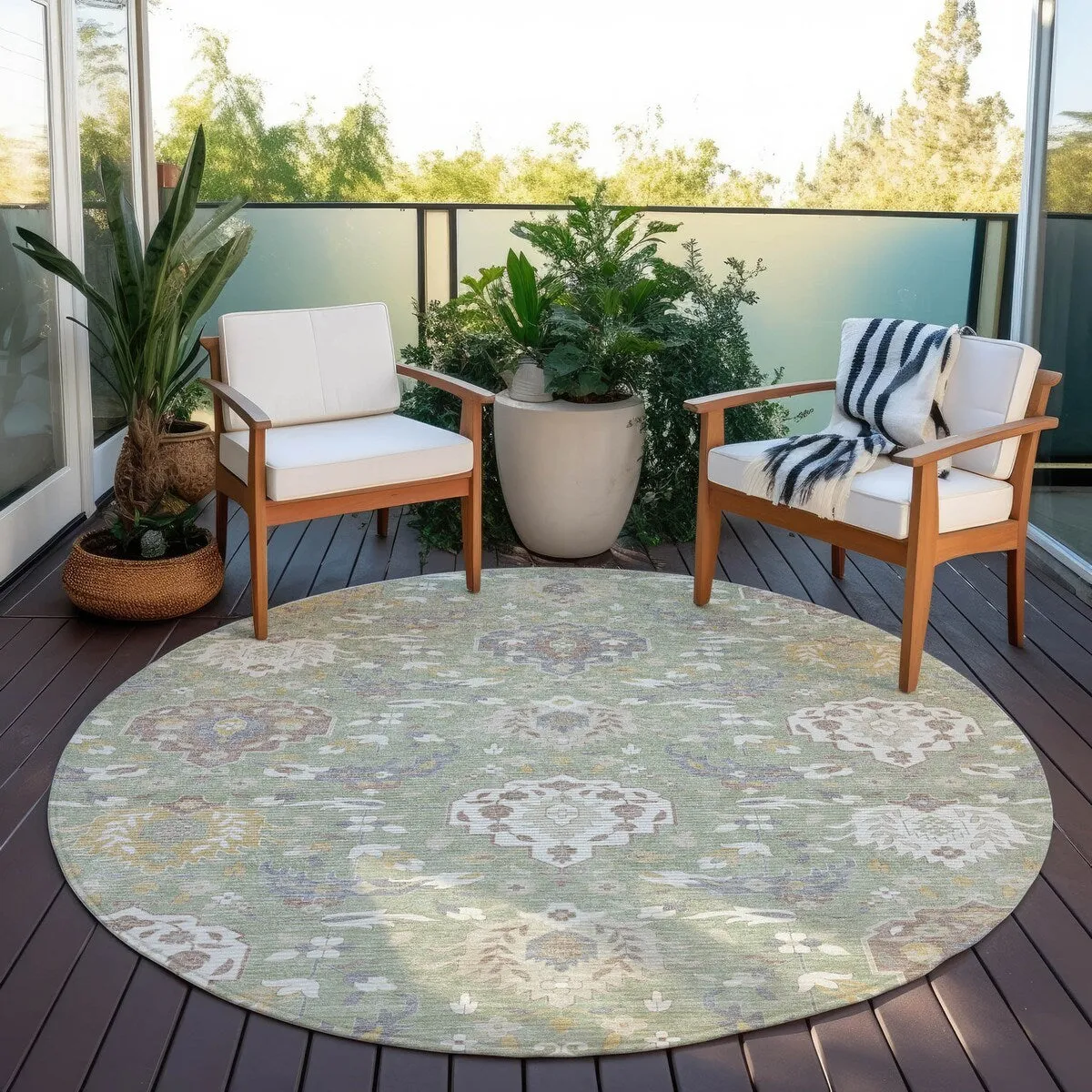 Machine Washable Indoor/ Outdoor Traditional Kashan Chantille Rug