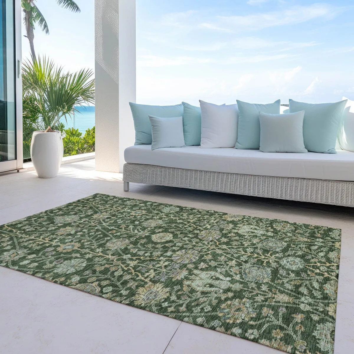 Machine Washable Indoor/ Outdoor Traditional Kashan Chantille Rug