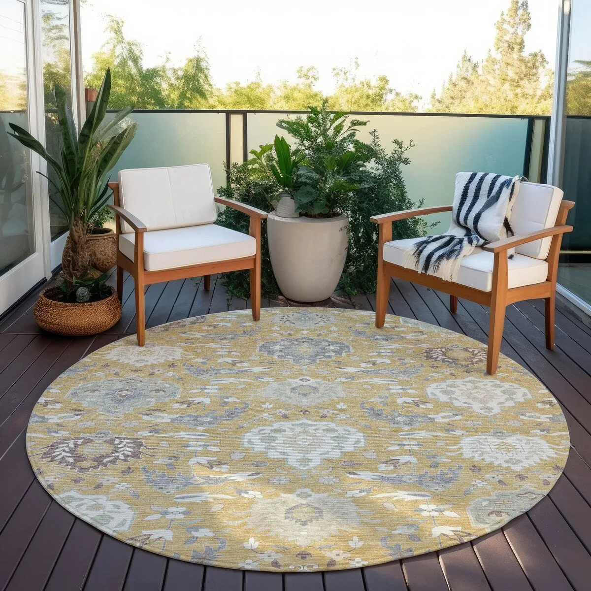 Machine Washable Indoor/ Outdoor Traditional Kashan Chantille Rug