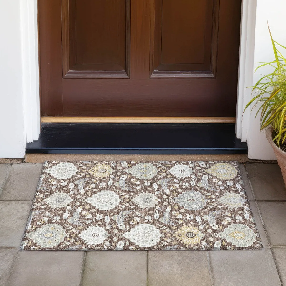 Machine Washable Indoor/ Outdoor Traditional Kashan Chantille Rug