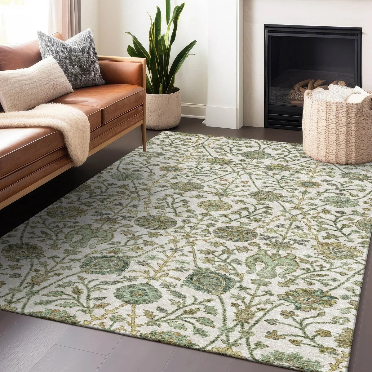 Machine Washable Indoor/ Outdoor Traditional Kashan Chantille Rug