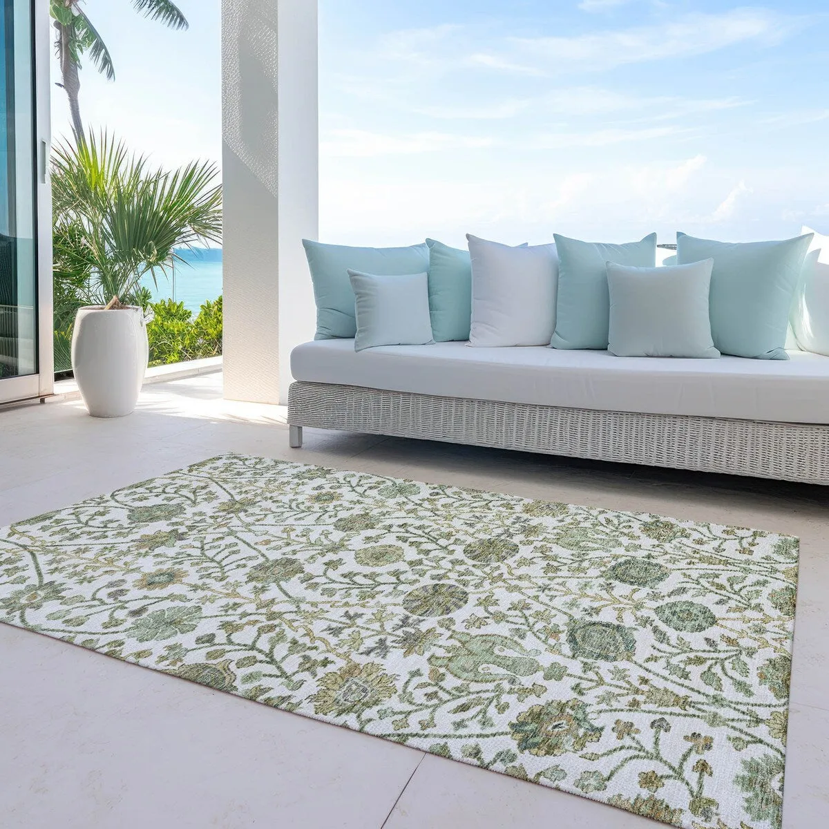Machine Washable Indoor/ Outdoor Traditional Kashan Chantille Rug
