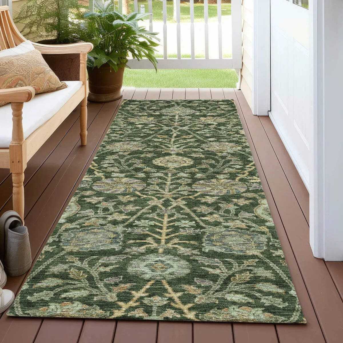 Machine Washable Indoor/ Outdoor Traditional Kashan Chantille Rug