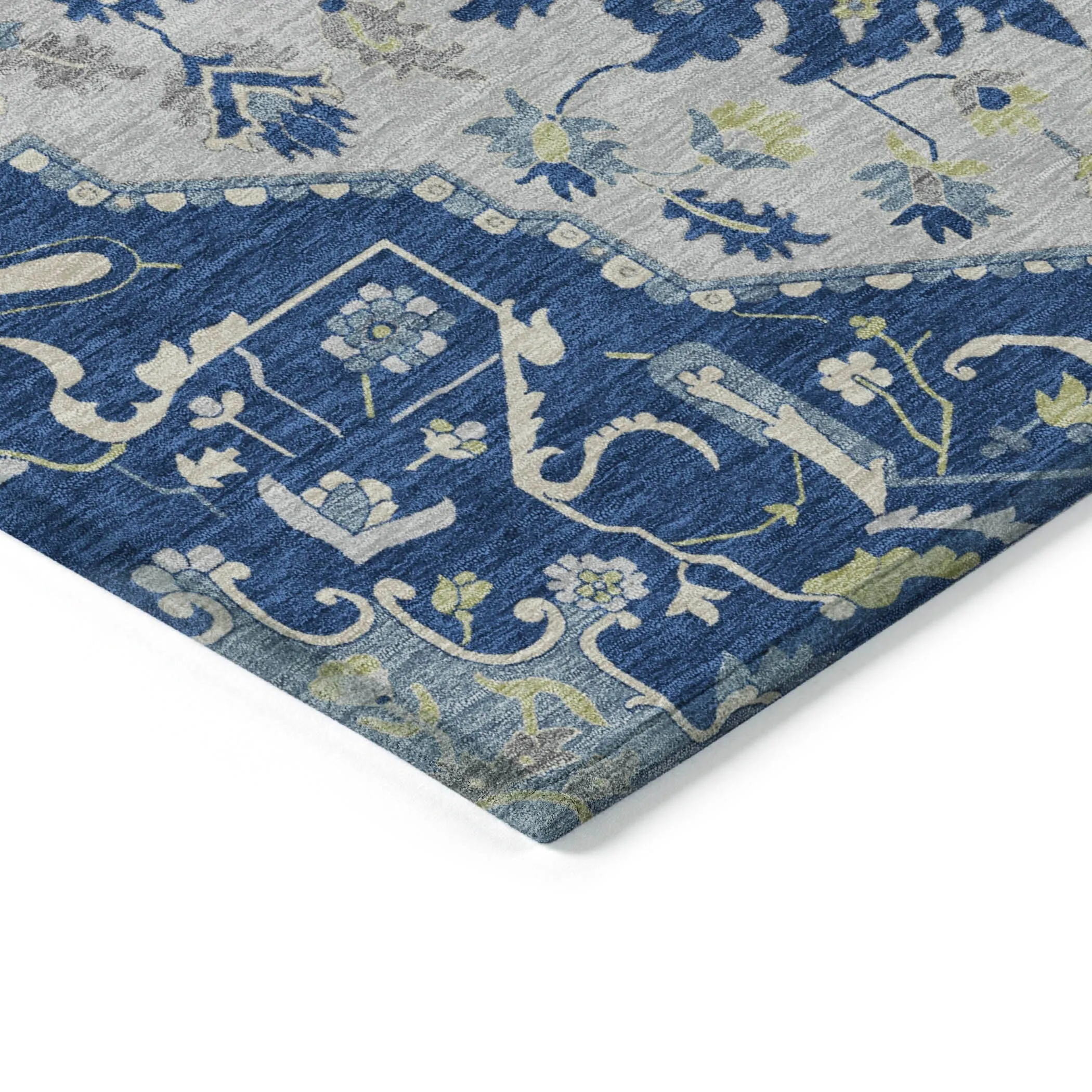 Machine Washable Indoor/ Outdoor Traditional Medallion Chantille Rug