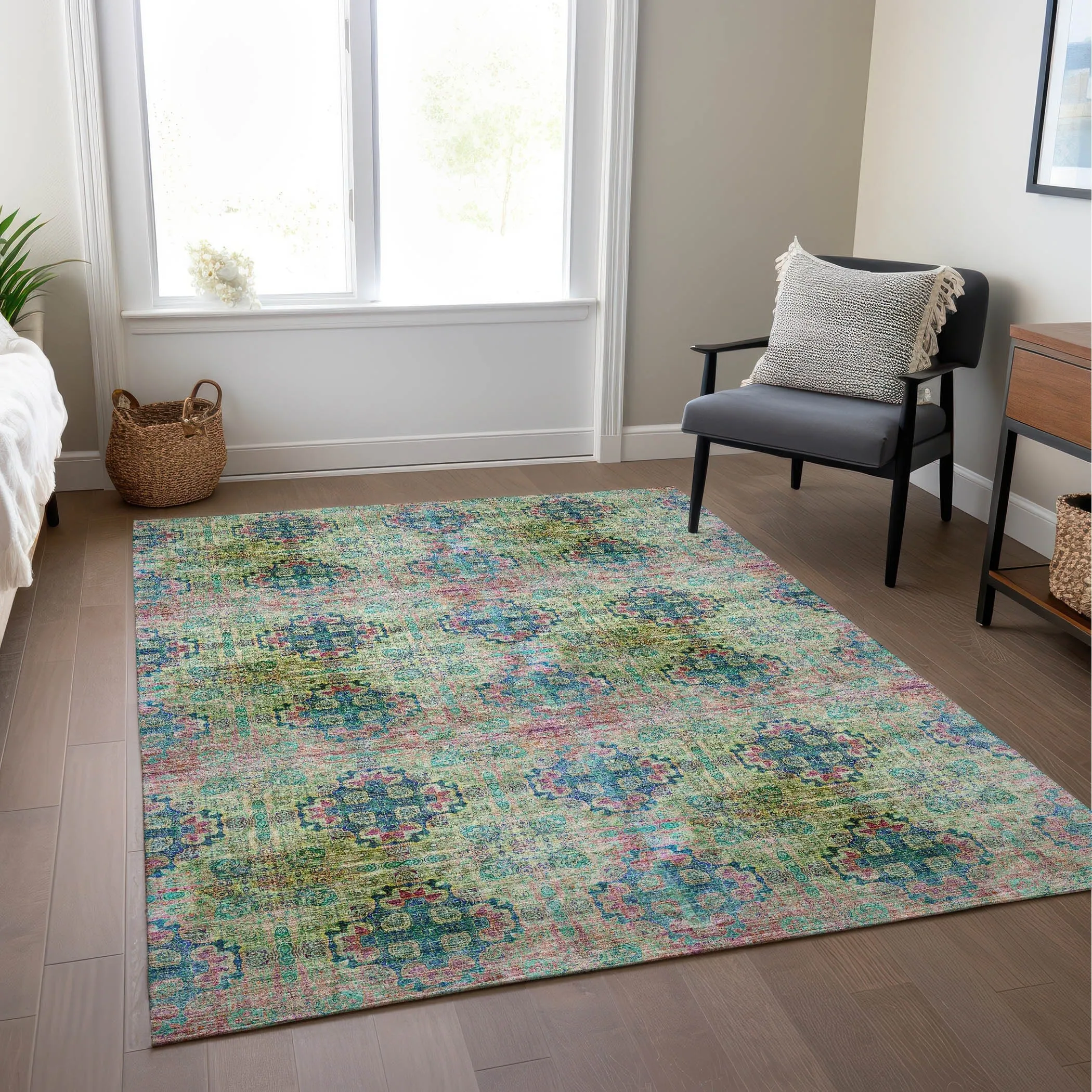 Machine Washable Indoor/ Outdoor Vintage Medallions Chantille Rug