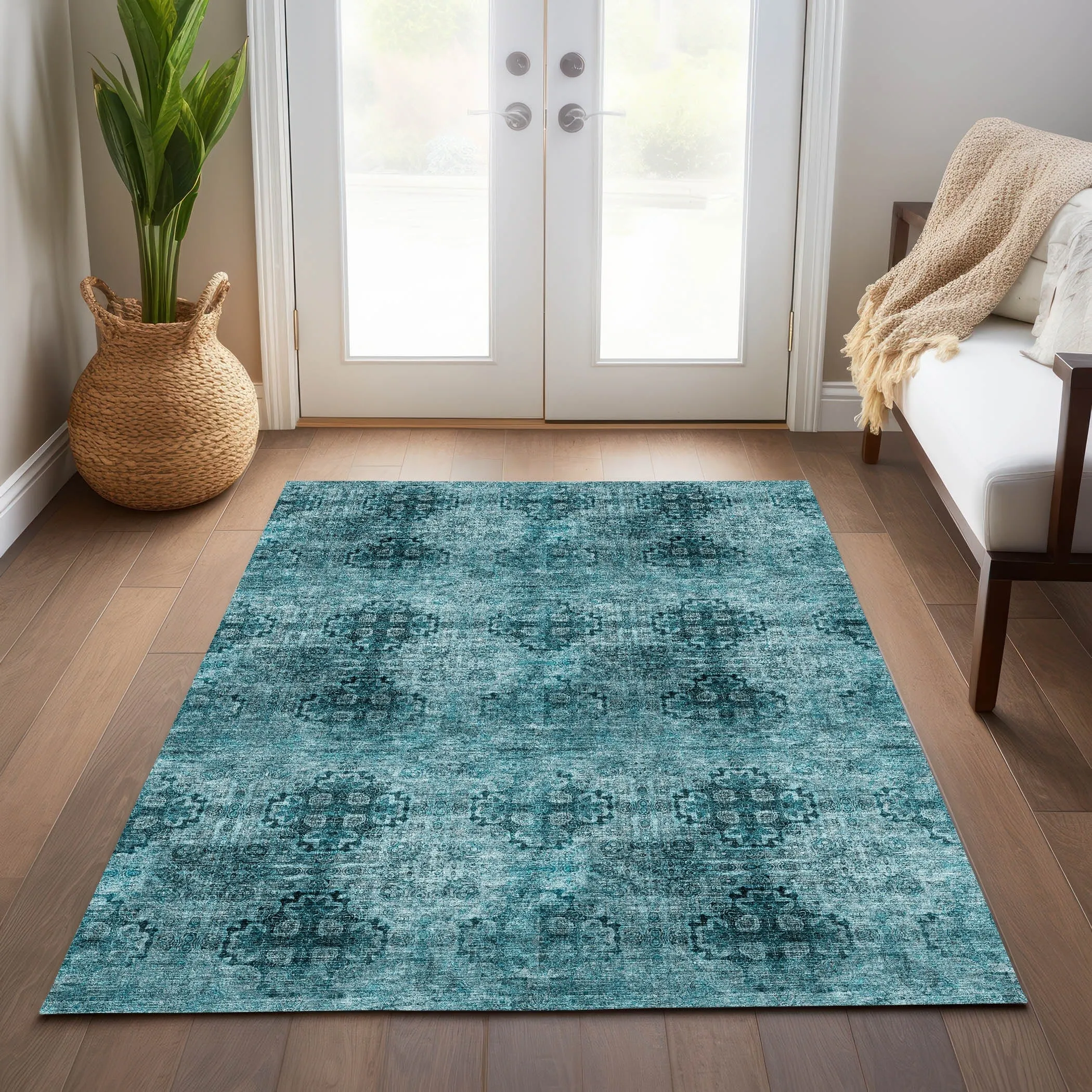 Machine Washable Indoor/ Outdoor Vintage Medallions Chantille Rug