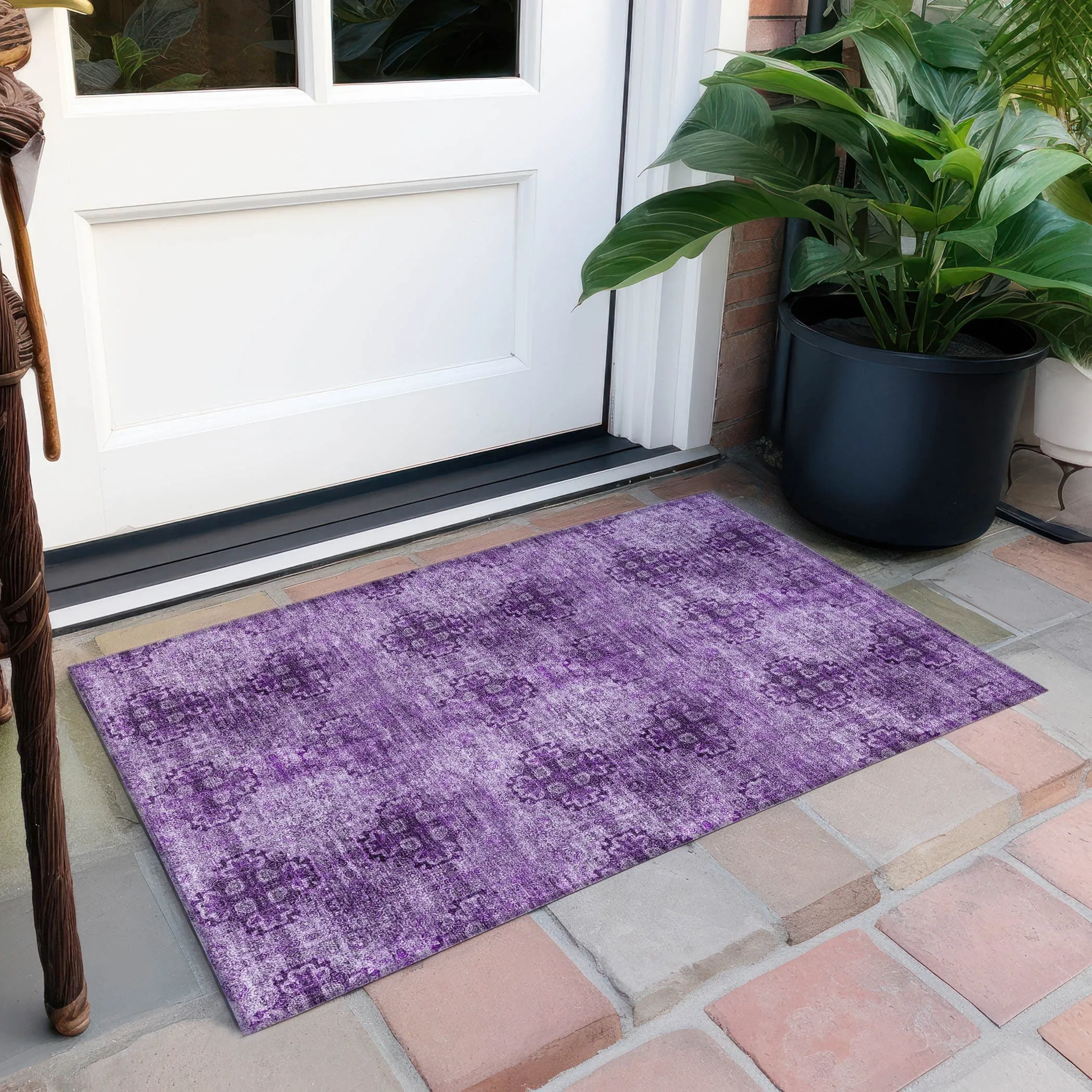Machine Washable Indoor/ Outdoor Vintage Medallions Chantille Rug
