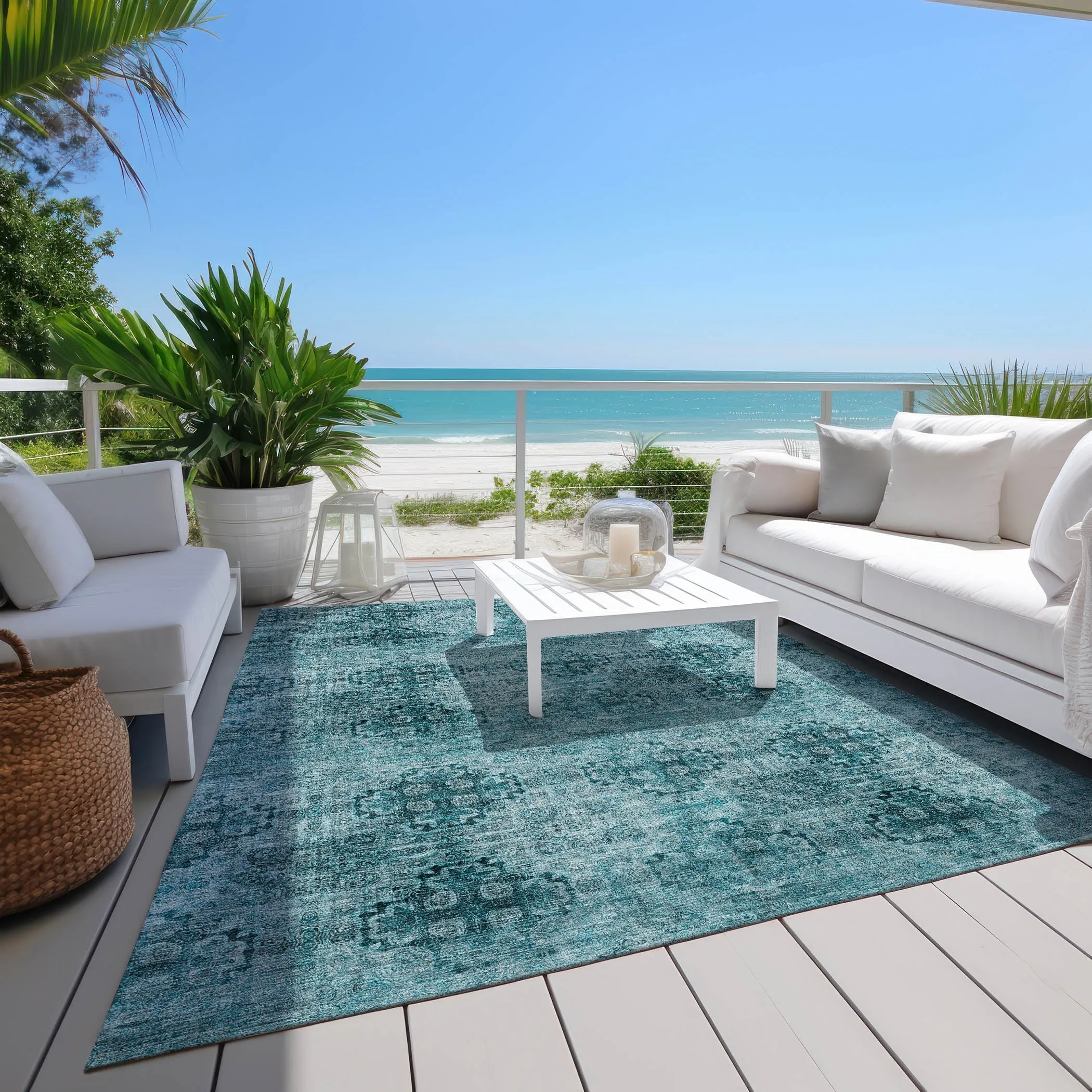 Machine Washable Indoor/ Outdoor Vintage Medallions Chantille Rug