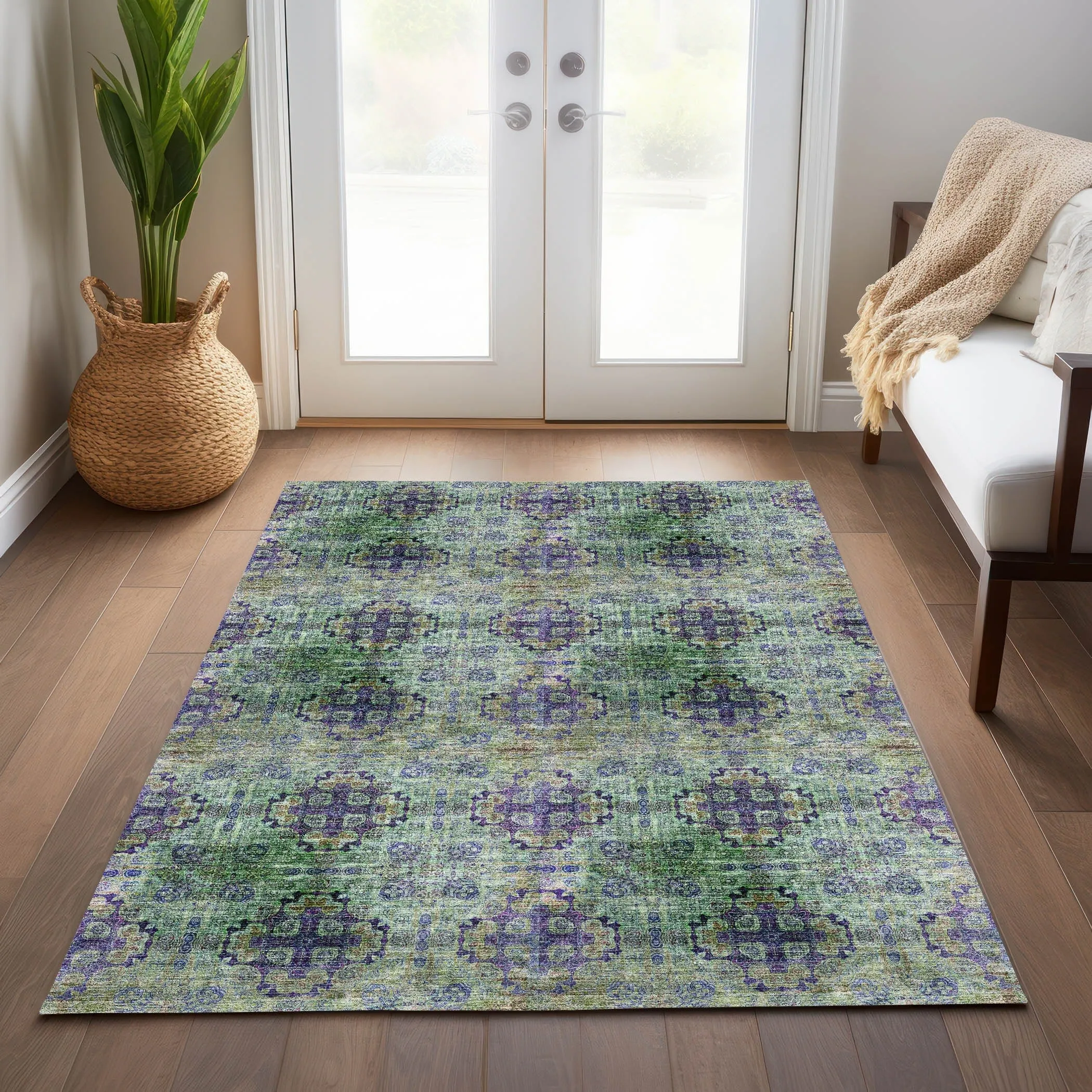 Machine Washable Indoor/ Outdoor Vintage Medallions Chantille Rug