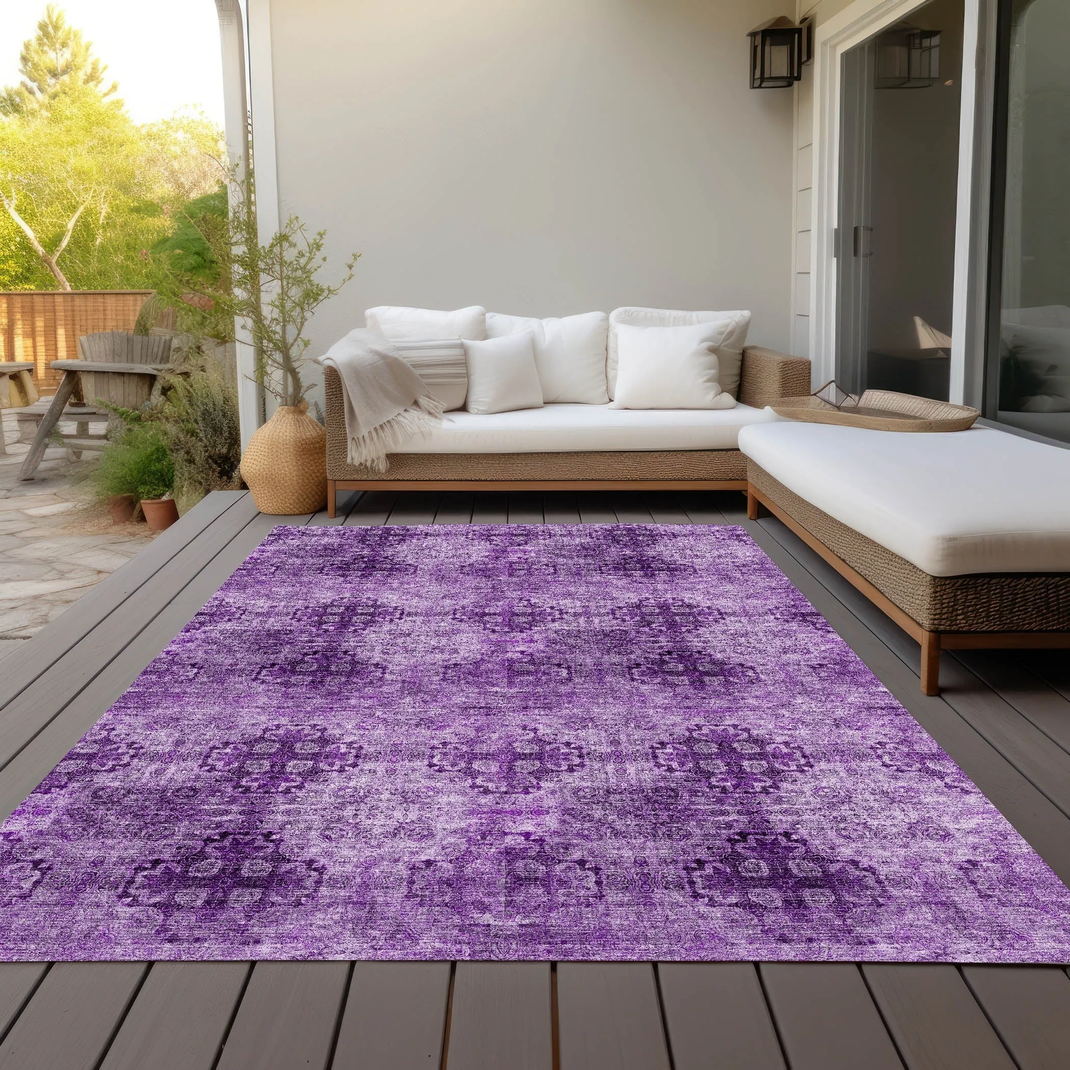 Machine Washable Indoor/ Outdoor Vintage Medallions Chantille Rug