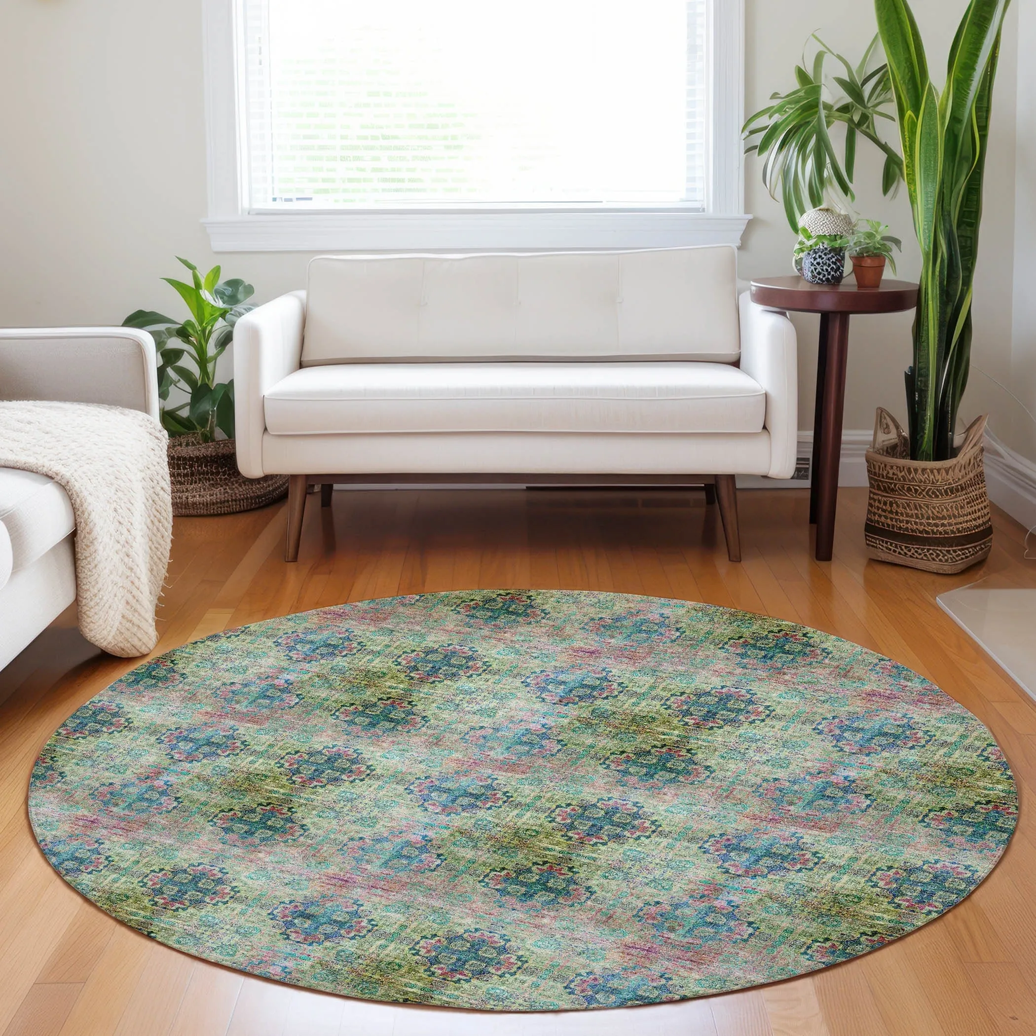 Machine Washable Indoor/ Outdoor Vintage Medallions Chantille Rug