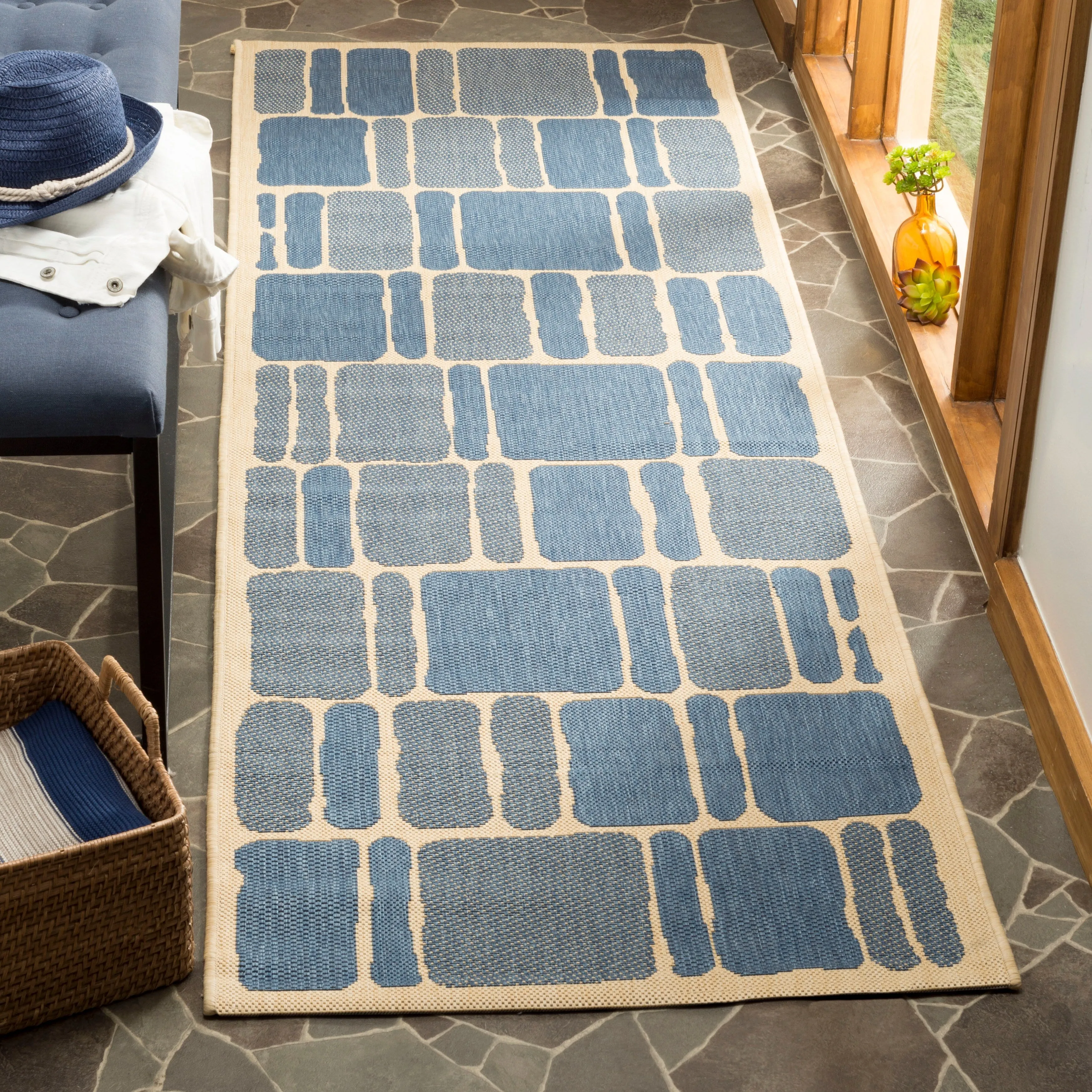 Martha Stewart by SAFAVIEH Blocks Indoor/ Outdoor Waterproof Rug