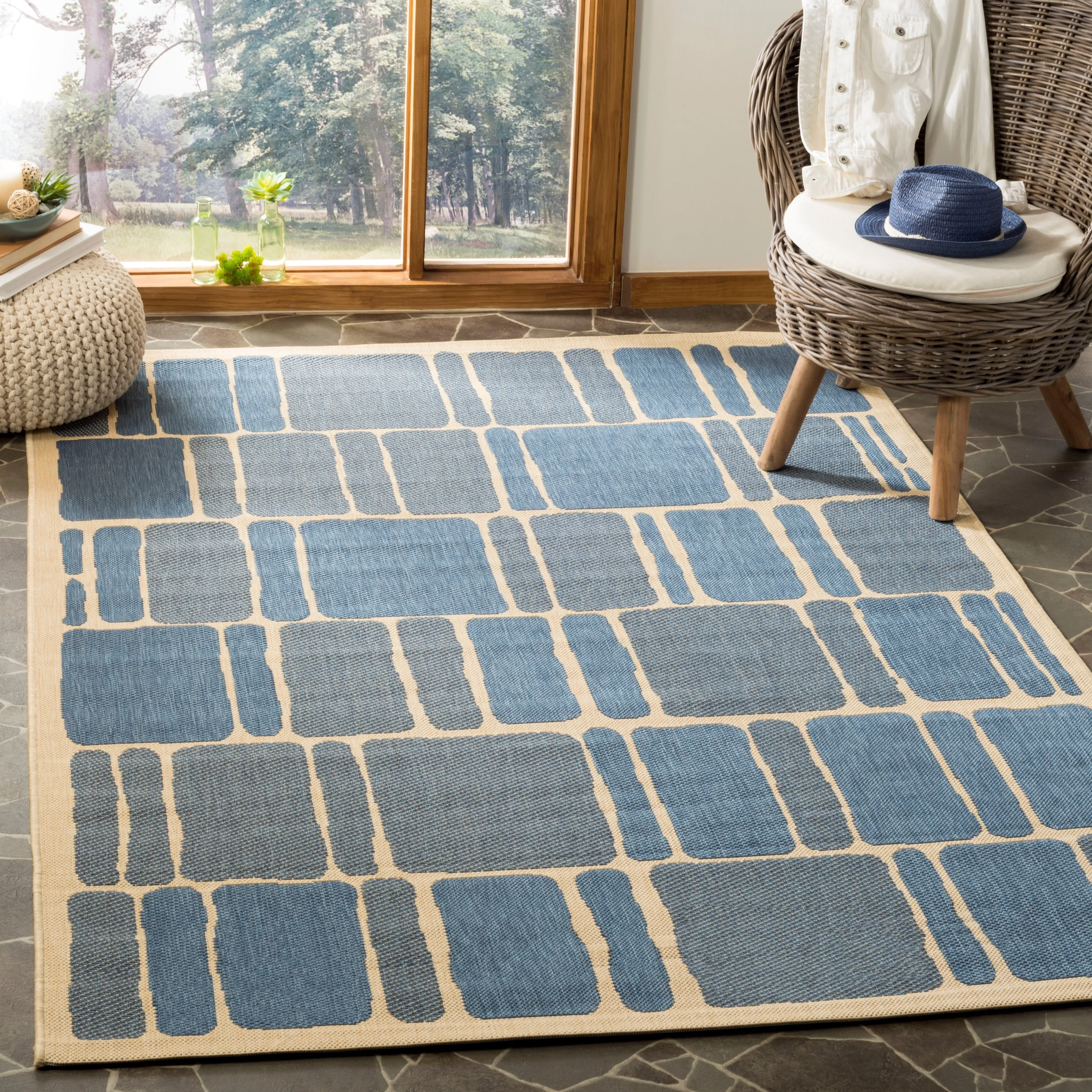 Martha Stewart by SAFAVIEH Blocks Indoor/ Outdoor Waterproof Rug