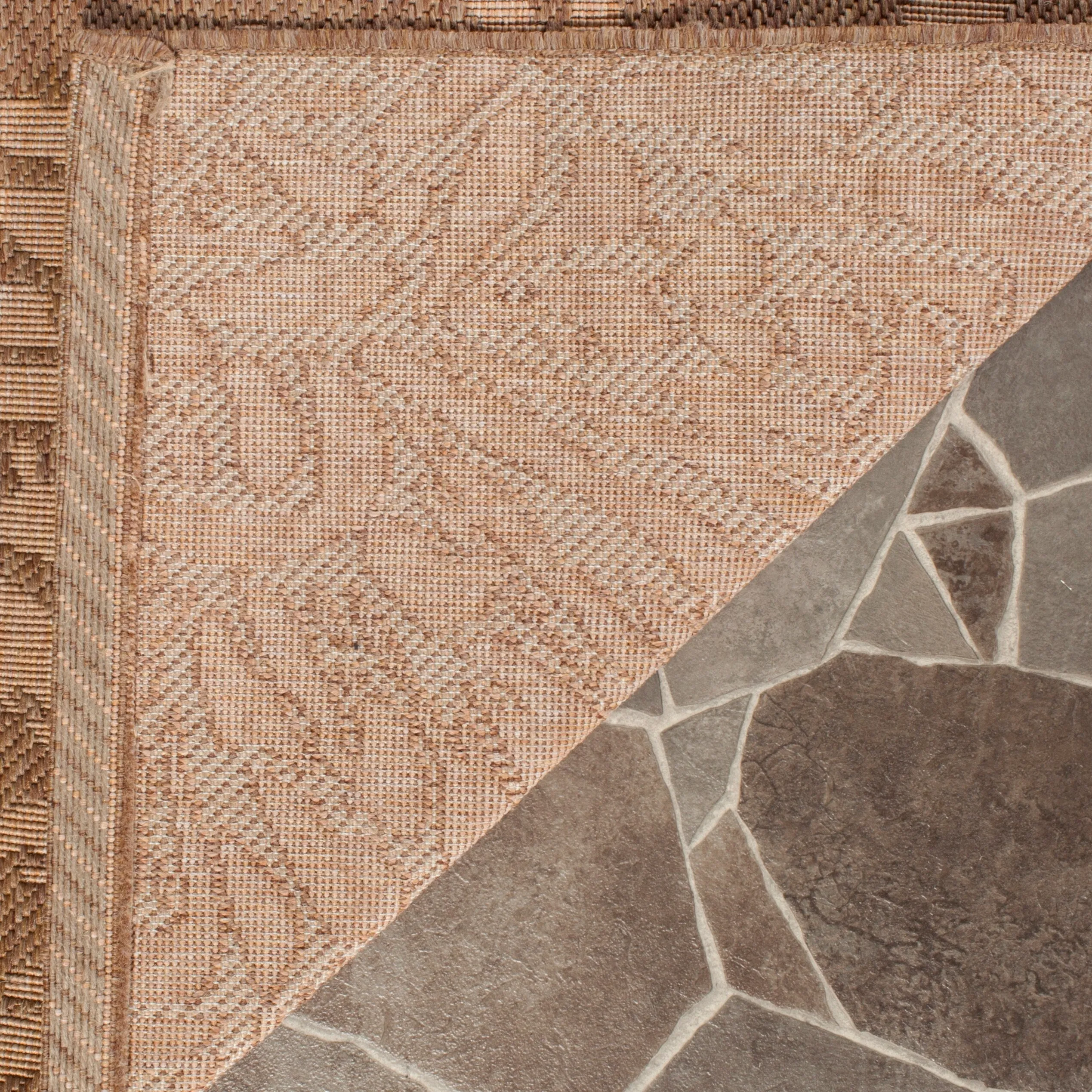 Martha Stewart by SAFAVIEH Chrysanthemum Indoor/ Outdoor Waterproof Rug