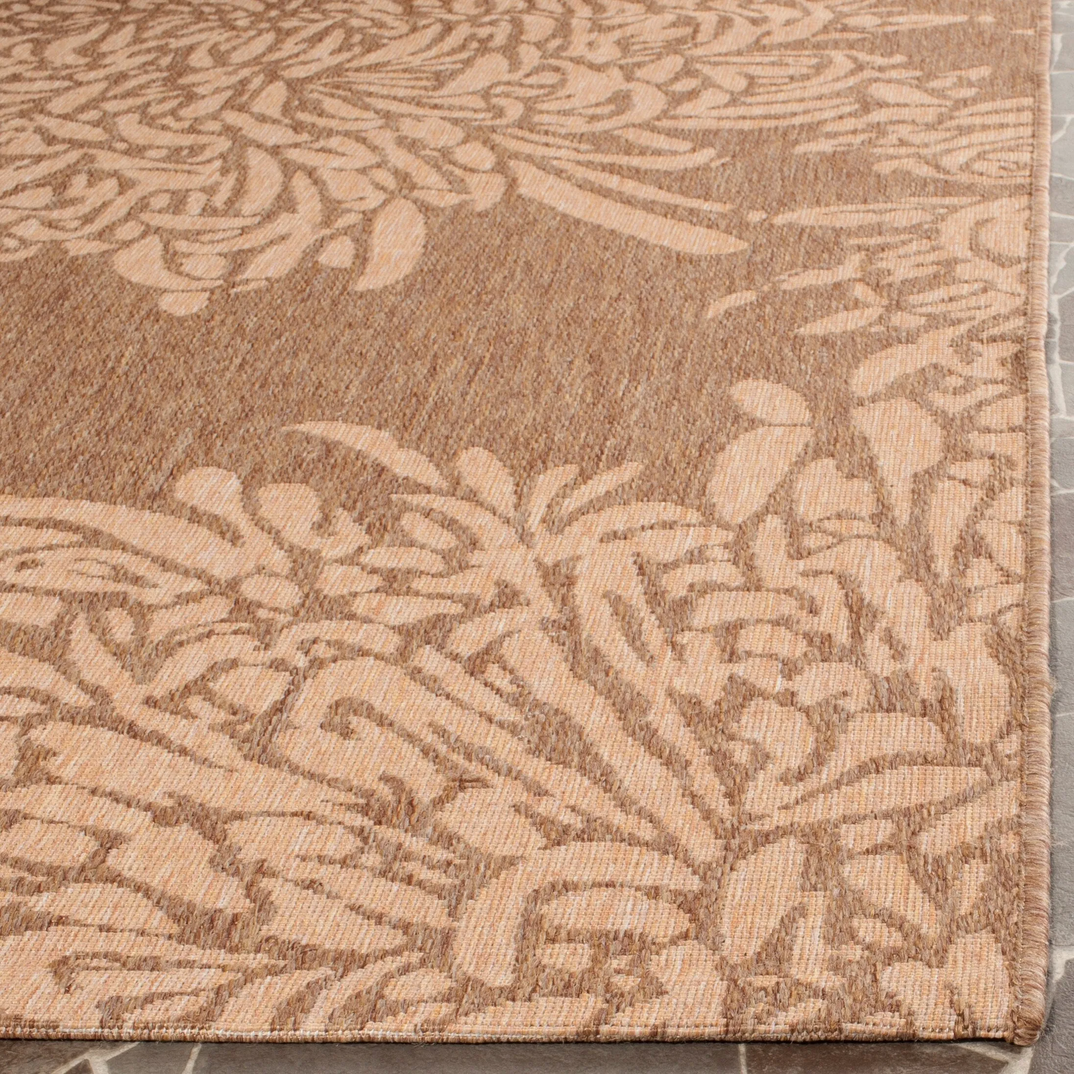 Martha Stewart by SAFAVIEH Chrysanthemum Indoor/ Outdoor Waterproof Rug