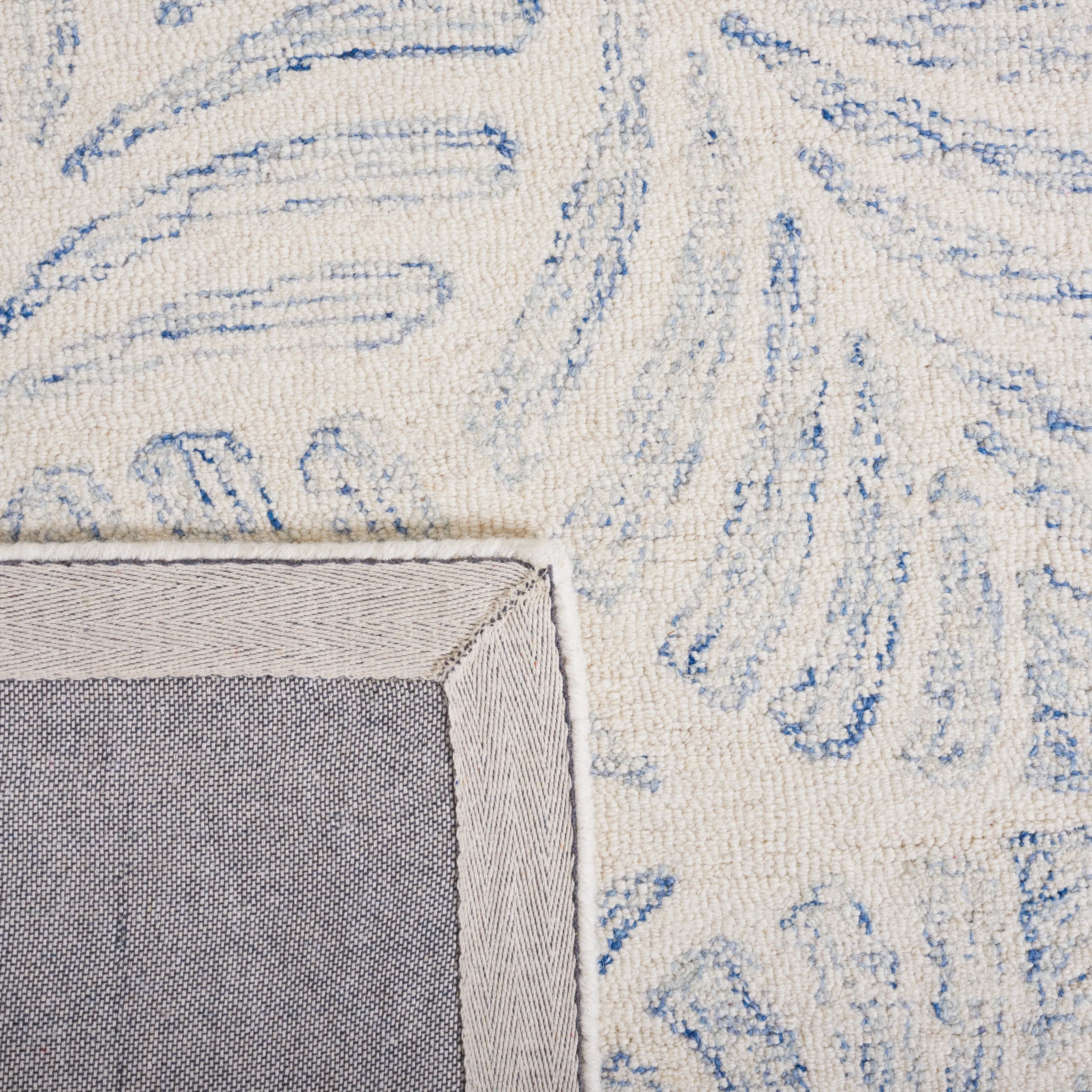 Martha Stewart by SAFAVIEH Handmade Samuela Wool Rug