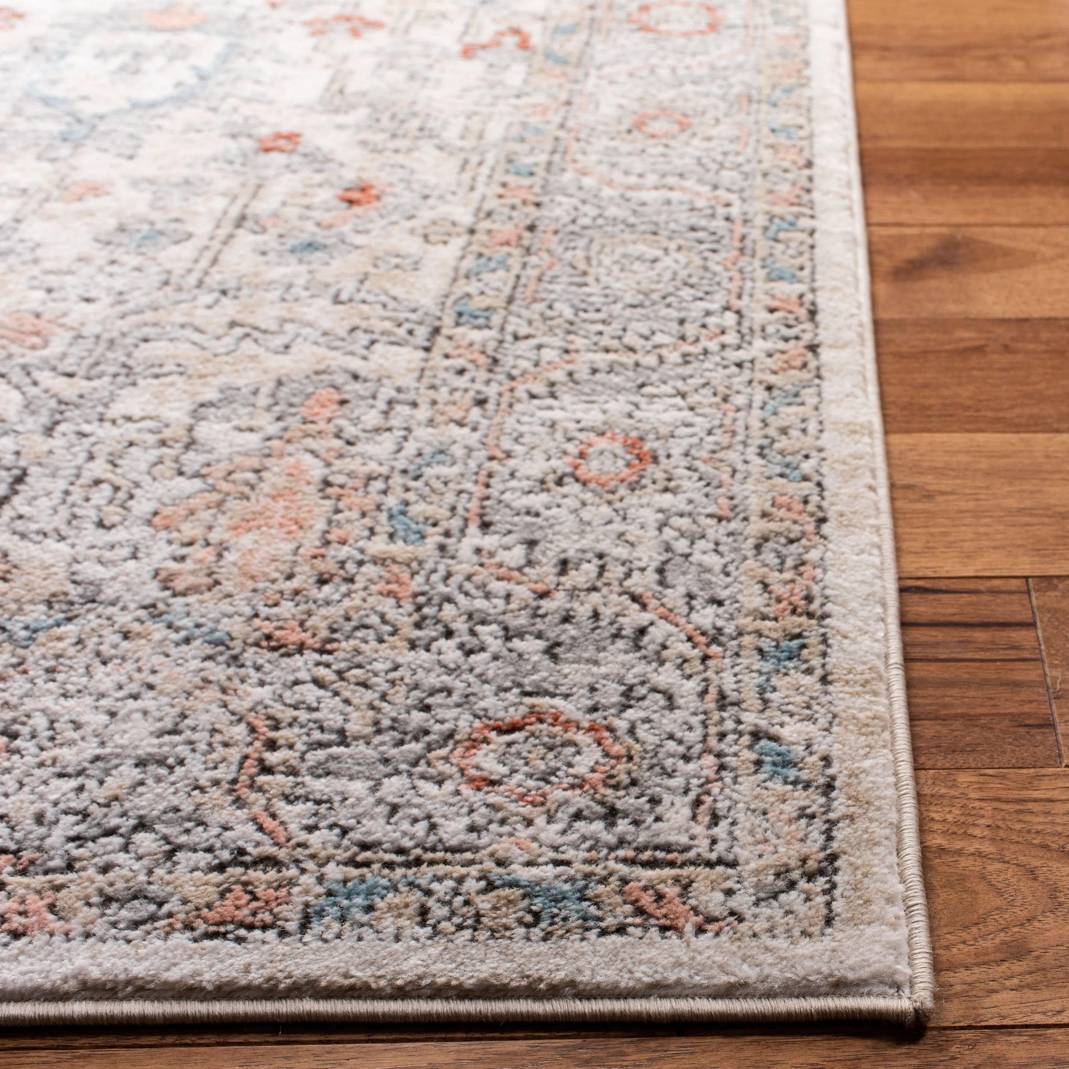 Martha Stewart by SAFAVIEH Kwang Vintage Oriental Rug - Grey/Ivory - 5' 1 x 7' 6