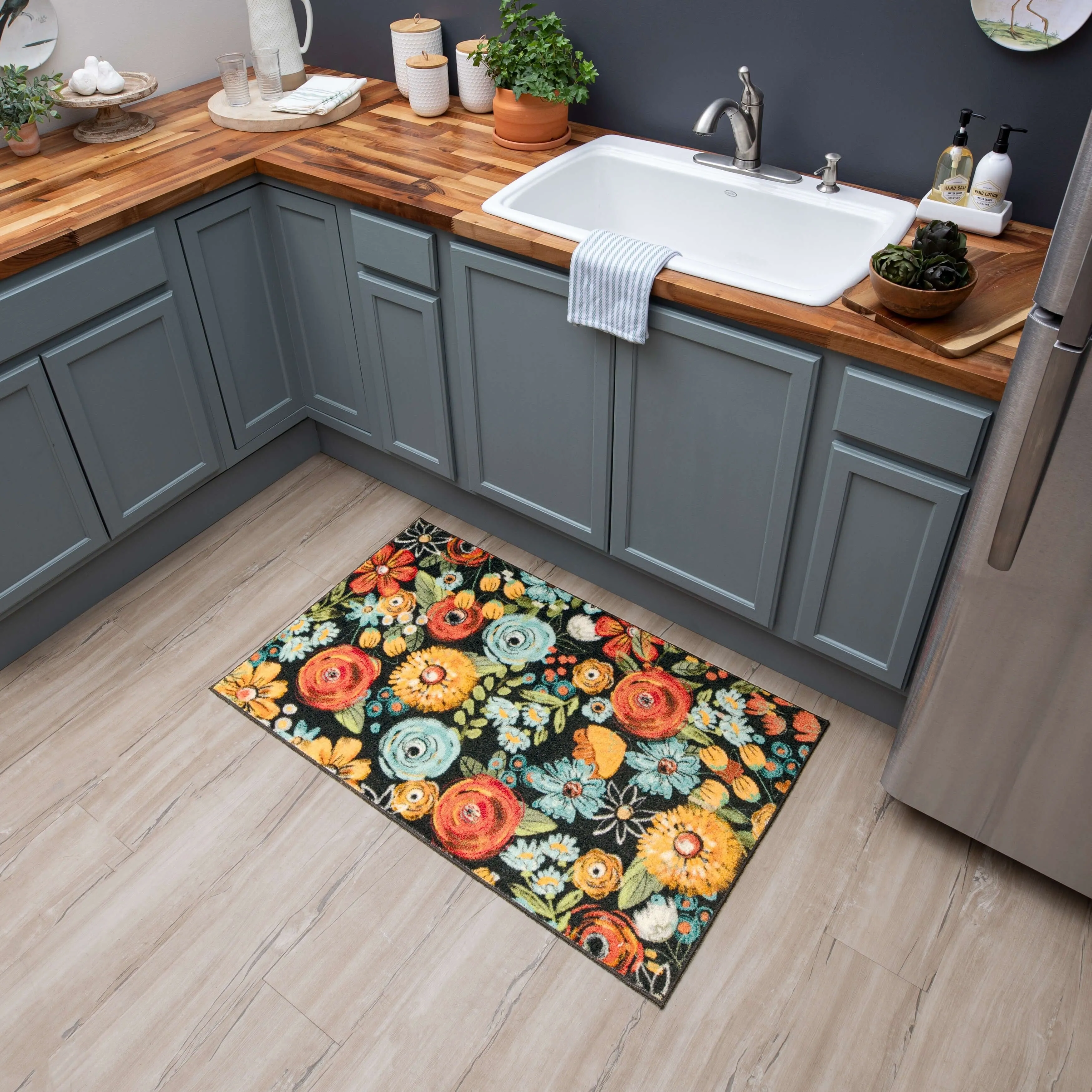 Mohawk Home Chalkboard Flower Accent Kitchen Mat