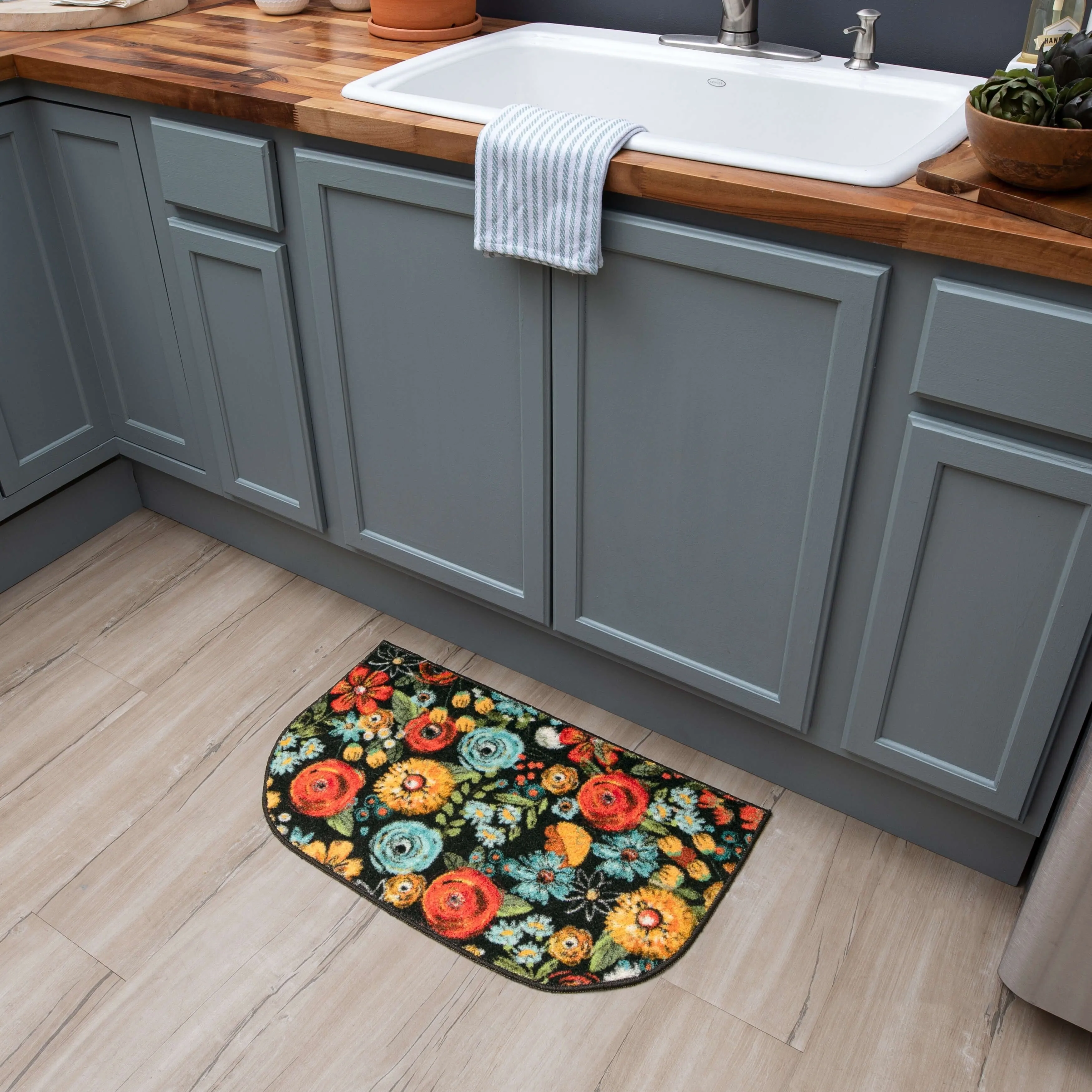 Mohawk Home Chalkboard Flower Accent Kitchen Mat