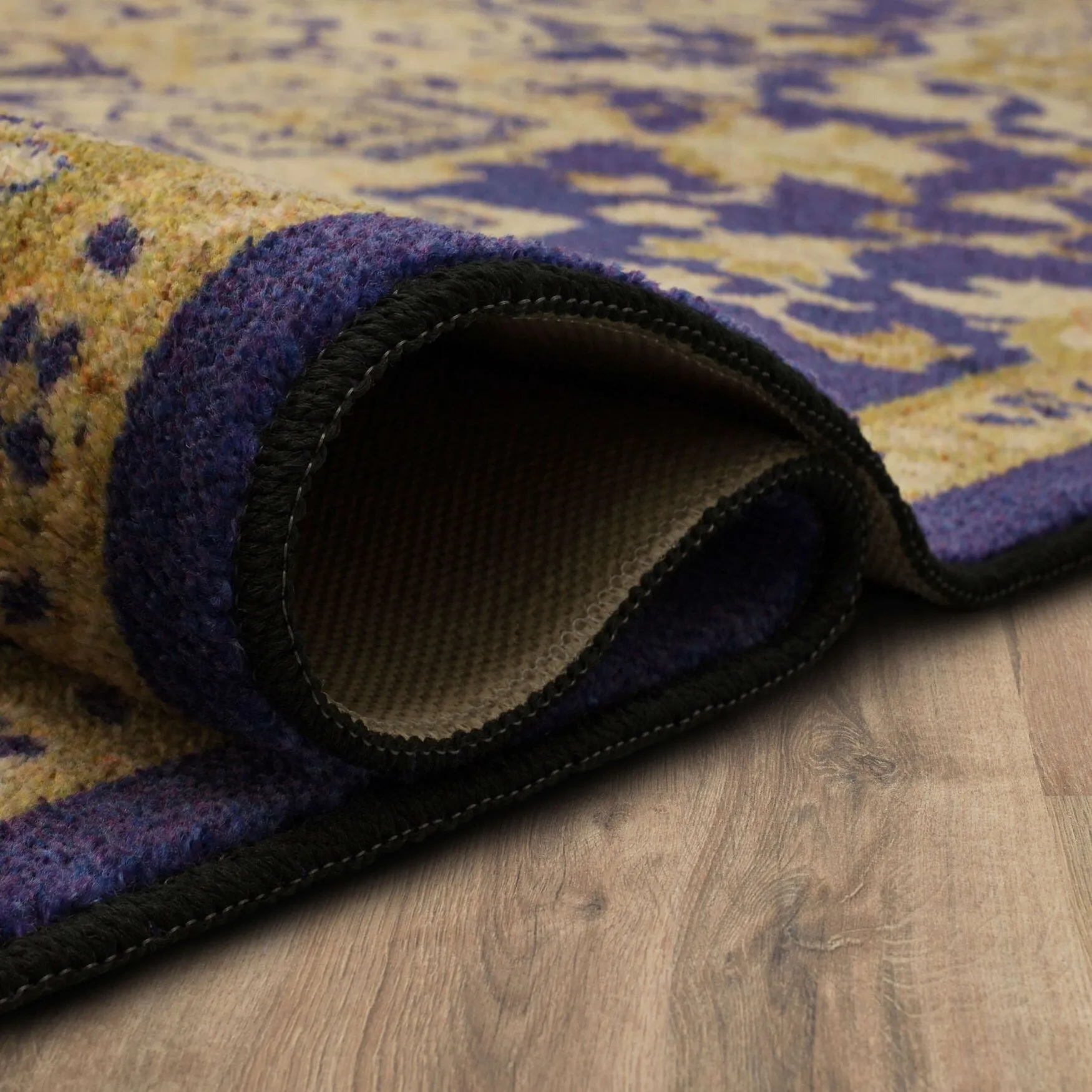 Mohawk Home Emiko Traditional Ornamental Medallion Area Rug
