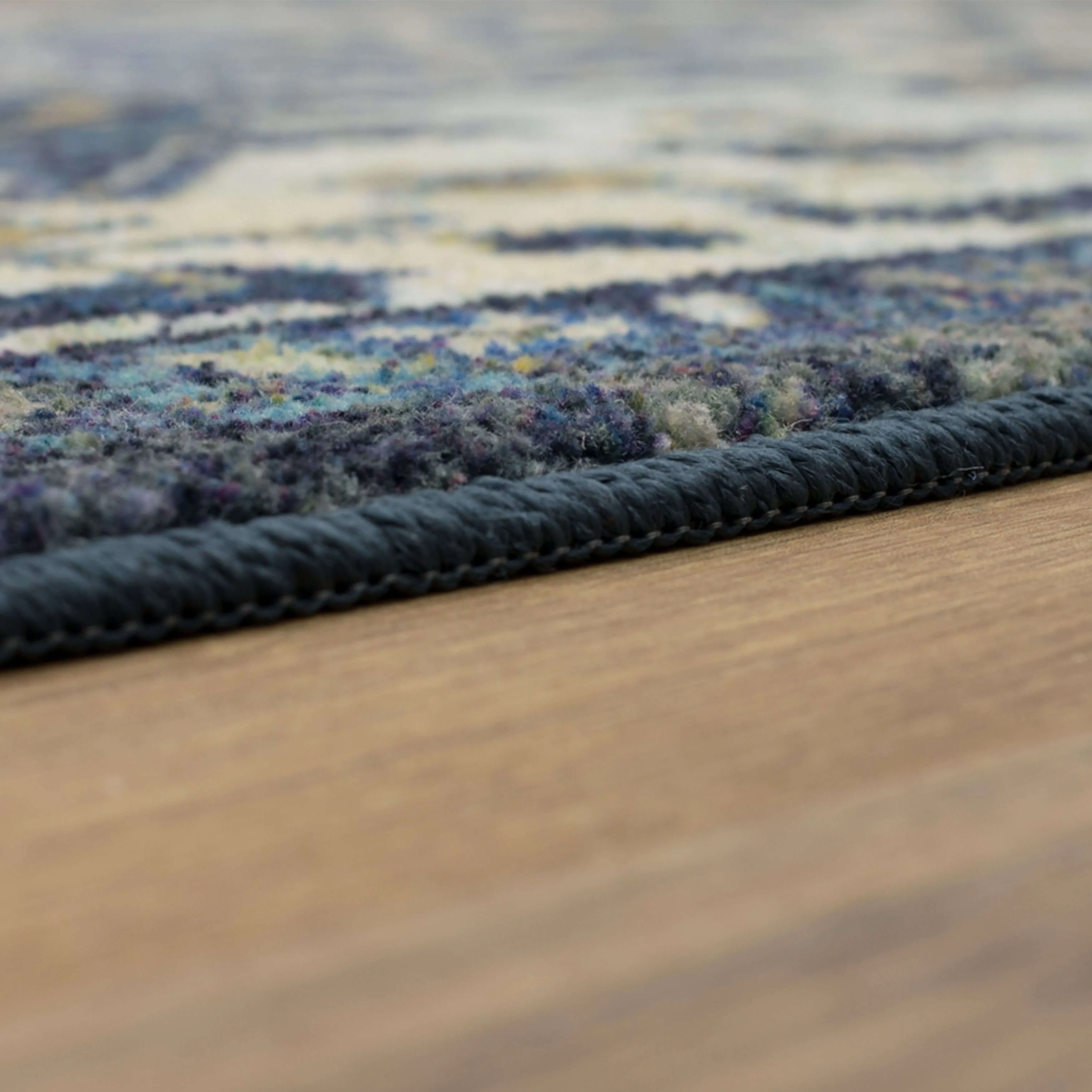 Mohawk Home Emiko Traditional Ornamental Medallion Area Rug