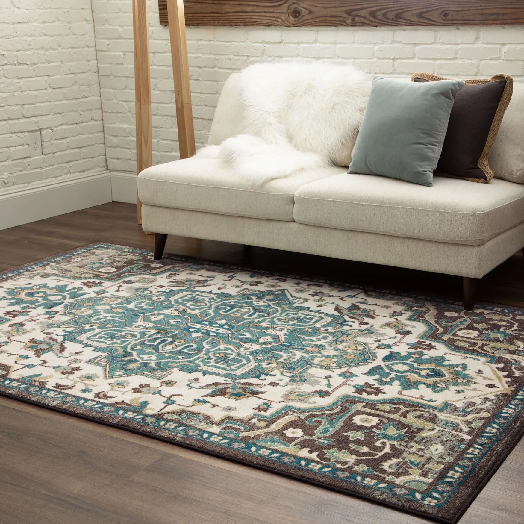 Mohawk Home Emiko Traditional Ornamental Medallion Area Rug