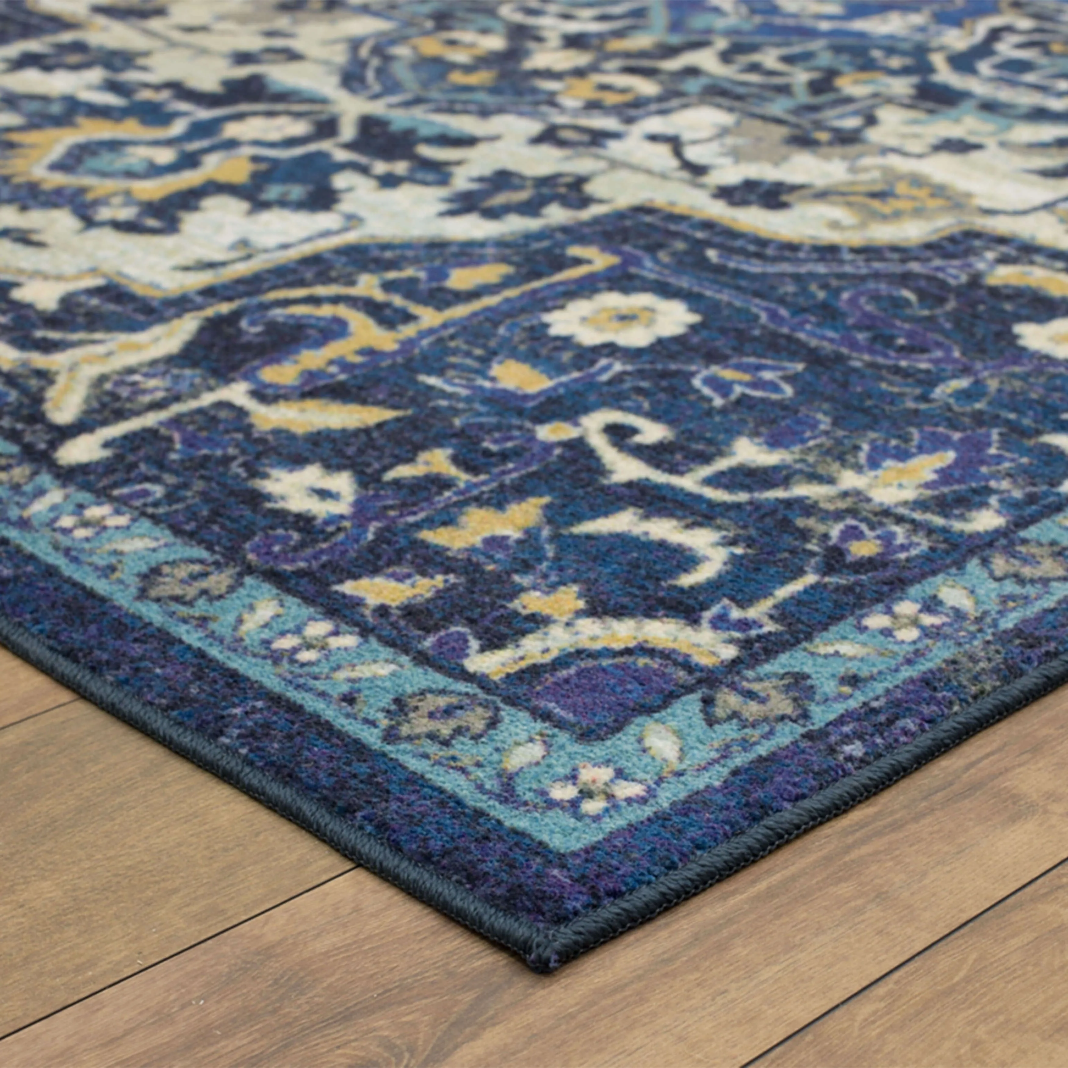 Mohawk Home Emiko Traditional Ornamental Medallion Area Rug