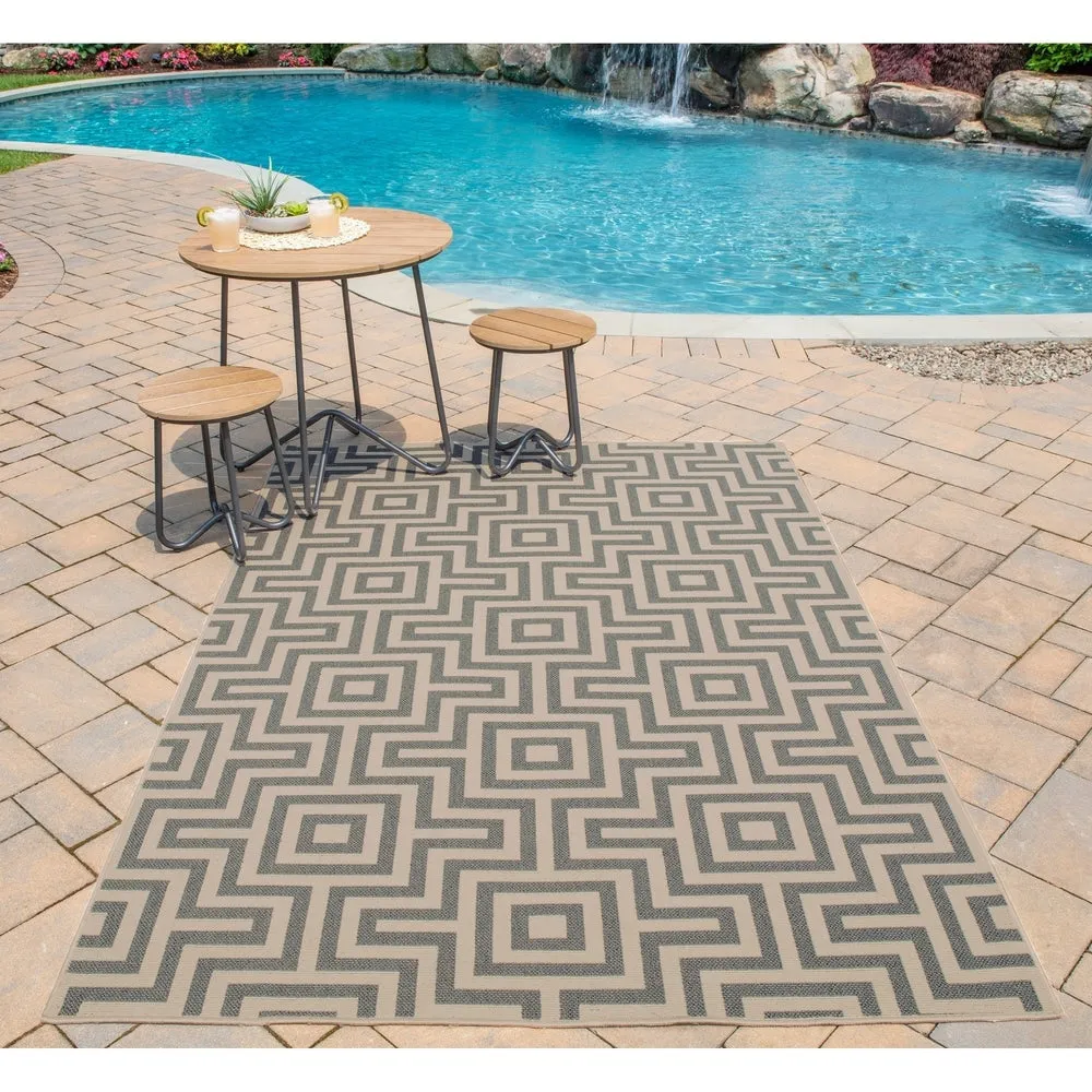 Momeni Baja Retro Indoor Outdoor Rug