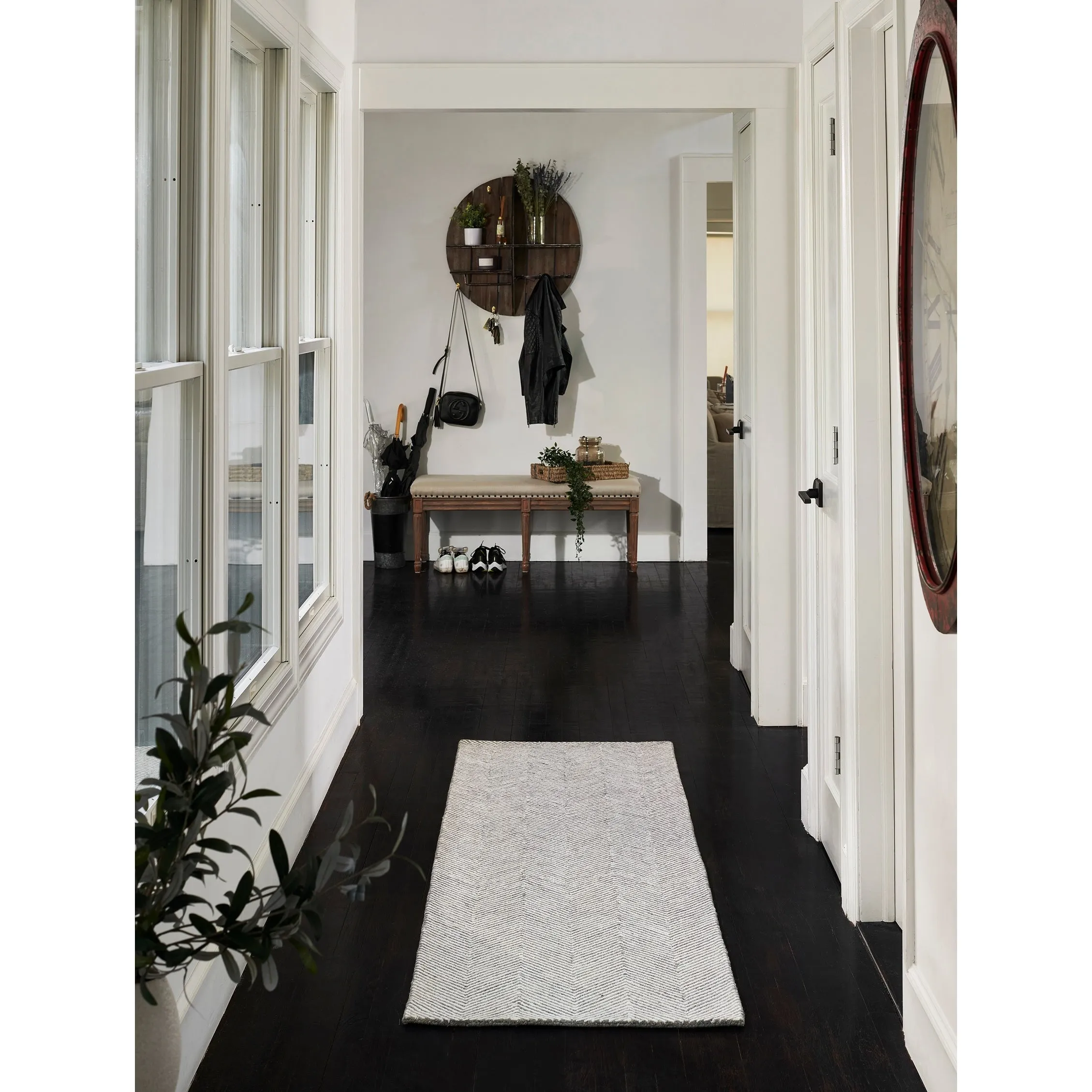 Momeni Charles Hand-tufted Wool Chevron Pattern Area Rug