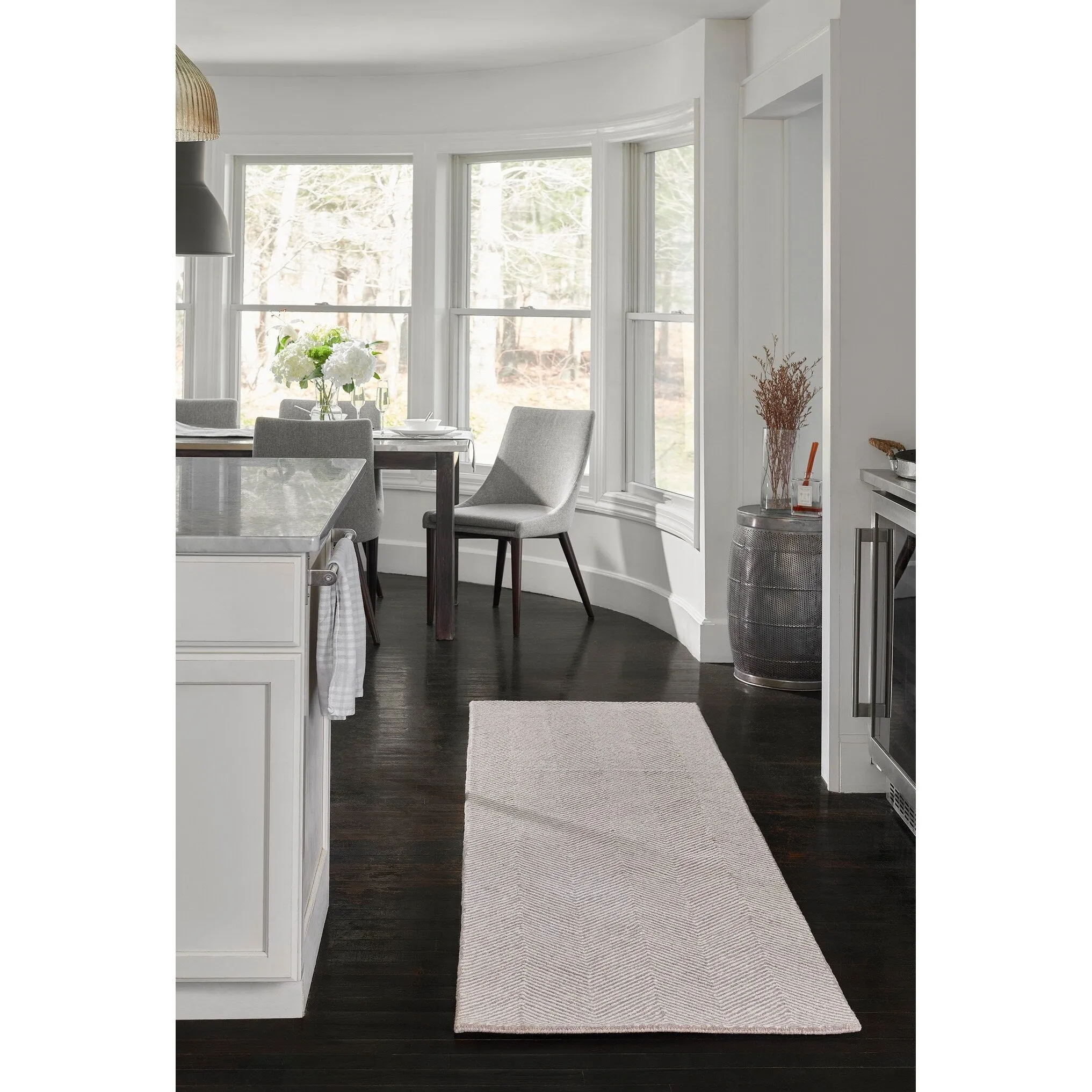 Momeni Charles Hand-tufted Wool Chevron Pattern Area Rug