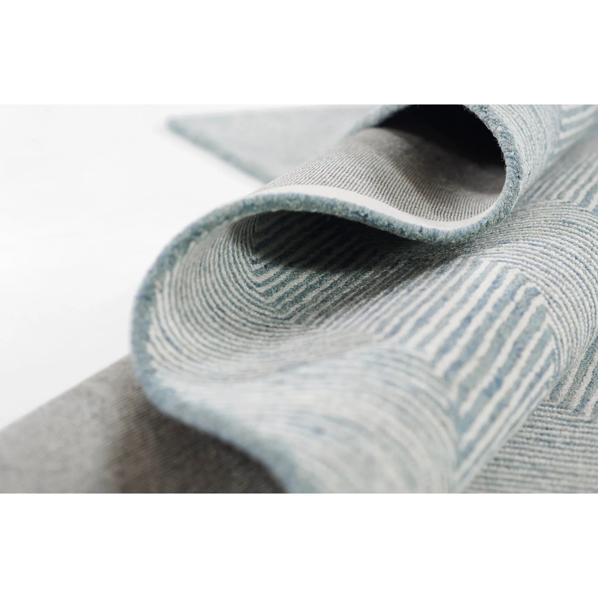 Momeni Charles Hand-tufted Wool Chevron Pattern Area Rug