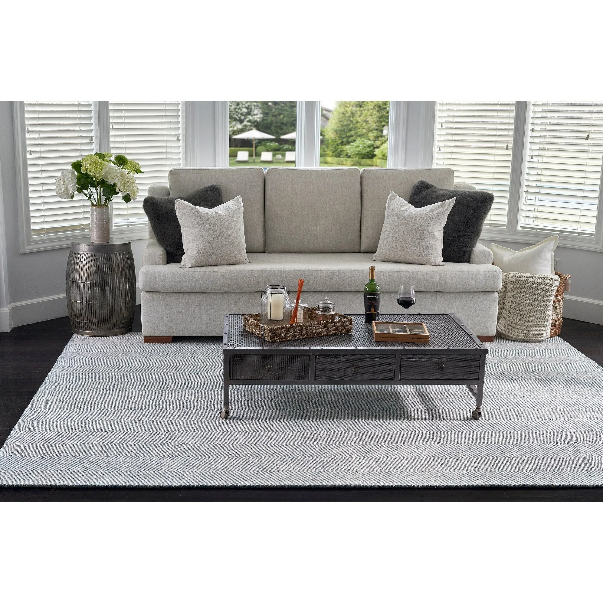 Momeni Charles Hand-tufted Wool Chevron Pattern Area Rug