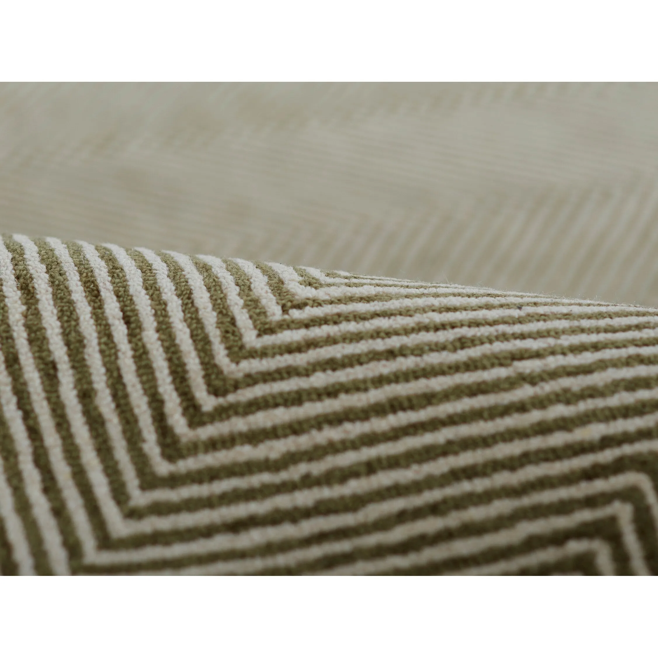 Momeni Charles Hand-tufted Wool Chevron Pattern Area Rug