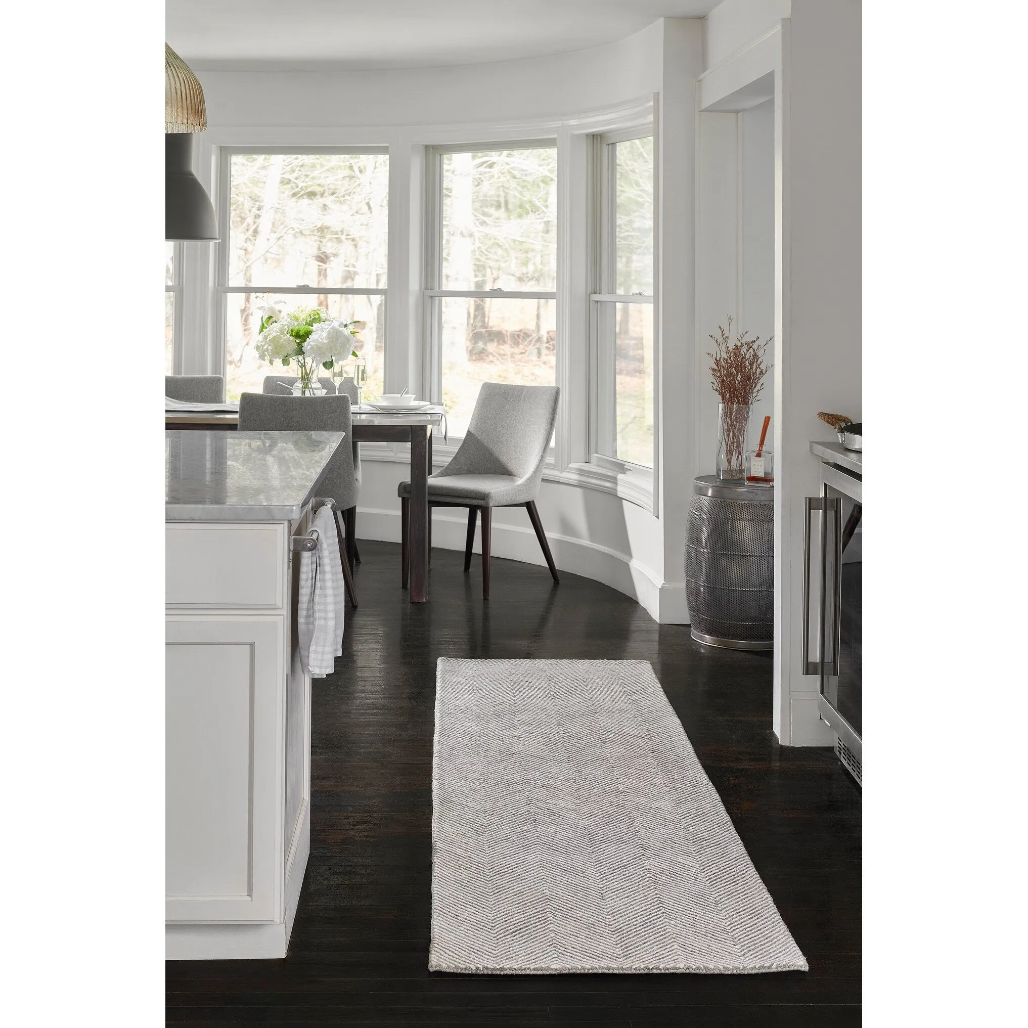 Momeni Charles Hand-tufted Wool Chevron Pattern Area Rug