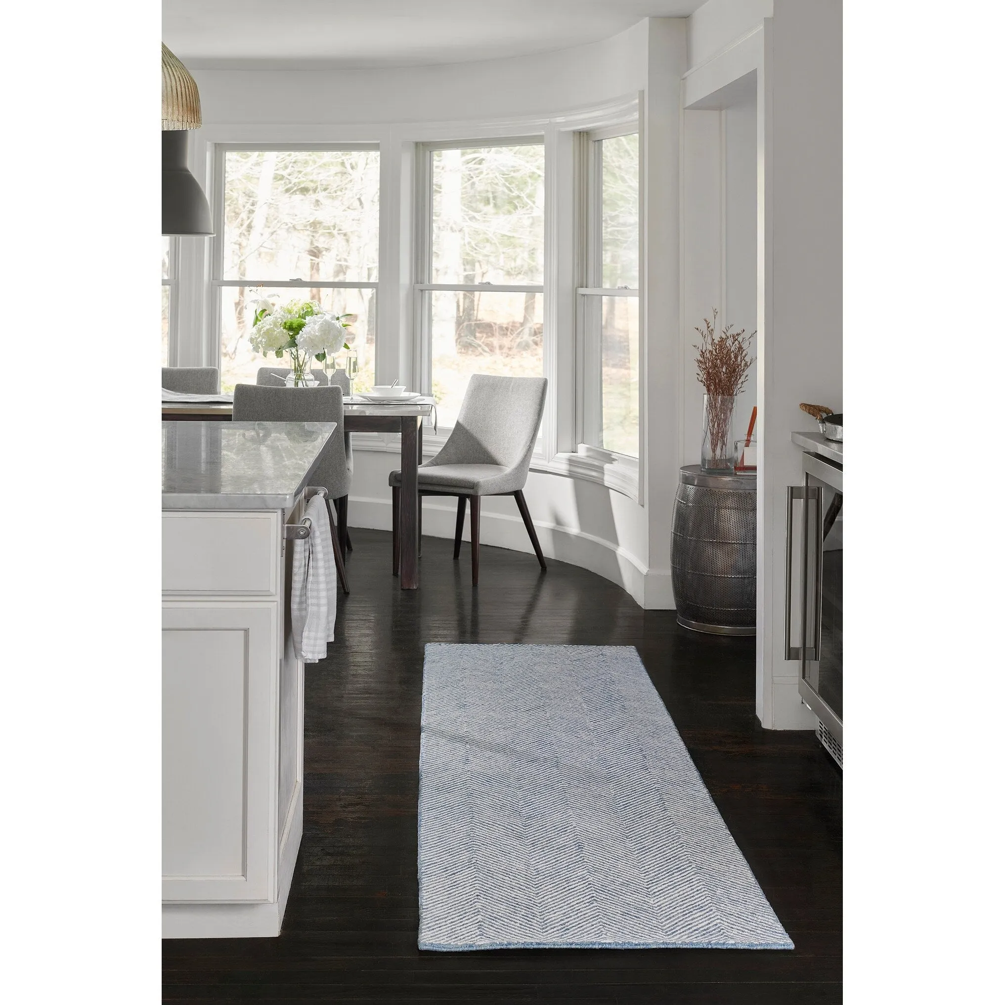 Momeni Charles Hand-tufted Wool Chevron Pattern Area Rug