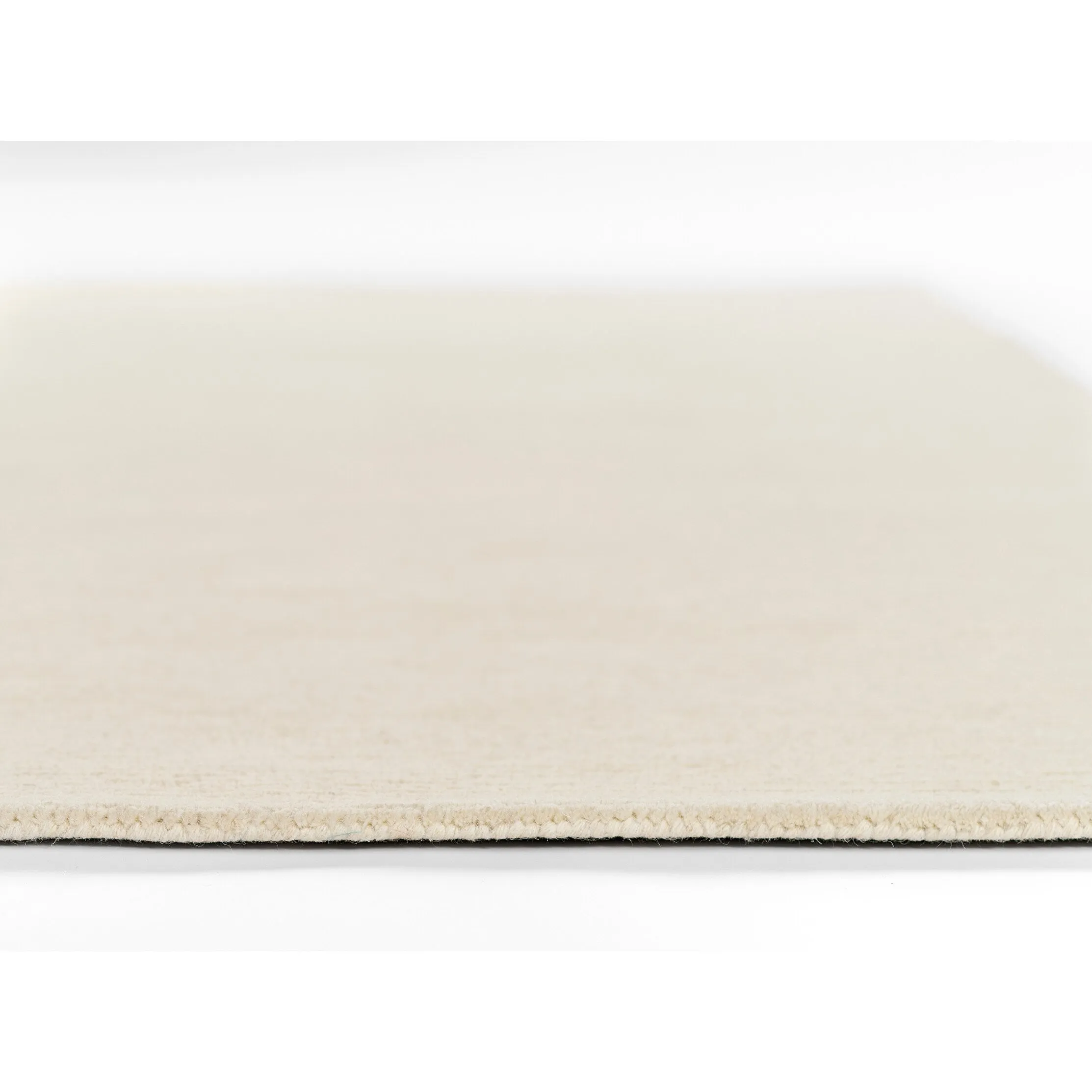 Momeni Everett Solid Color Hand Tufted Wool Area Rug