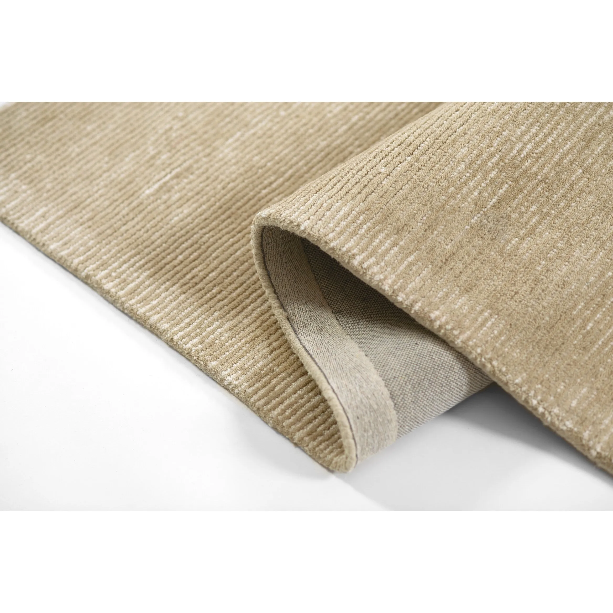 Momeni Everett Solid Color Hand Tufted Wool Area Rug