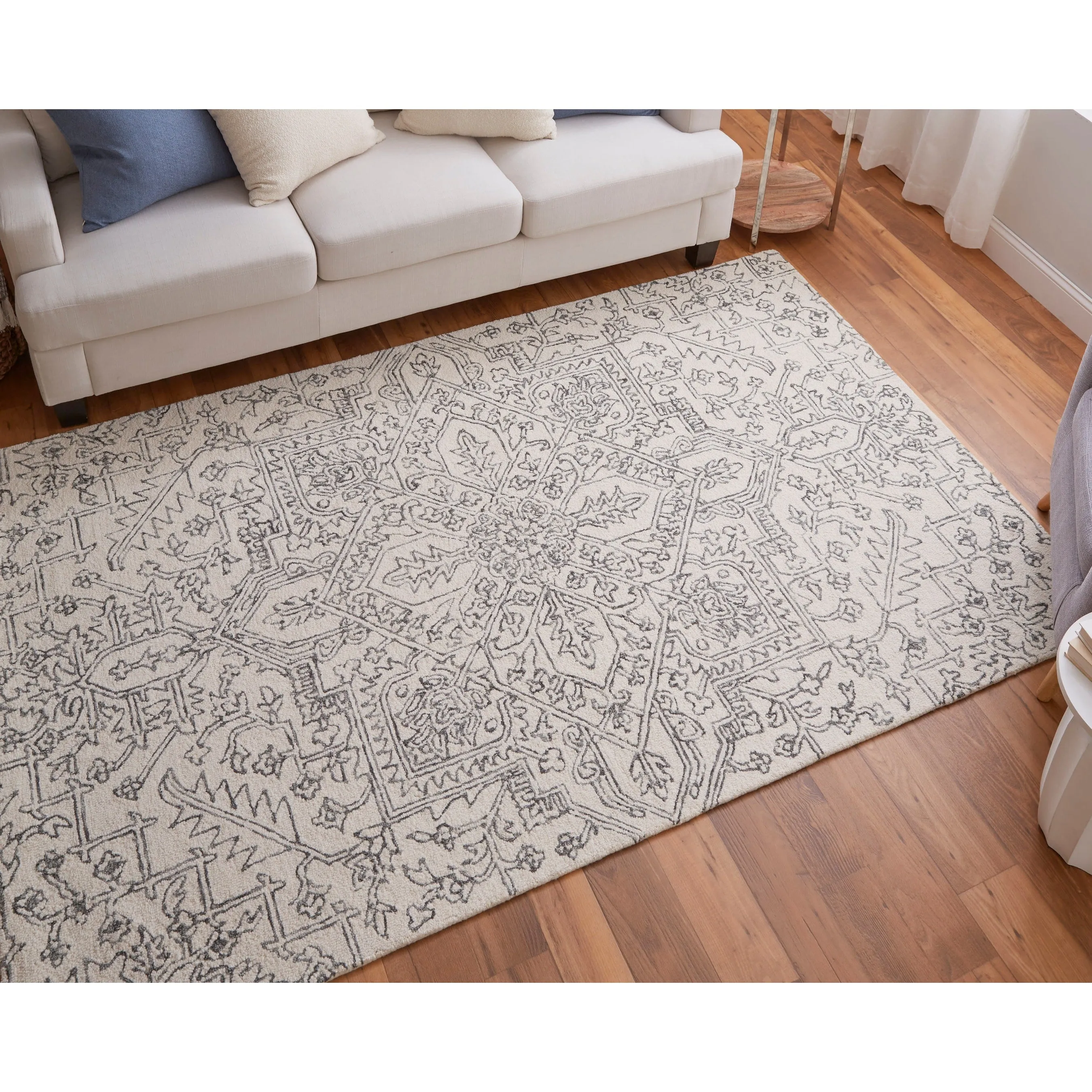 Natal R8778 Medallion Transitional Area Rug