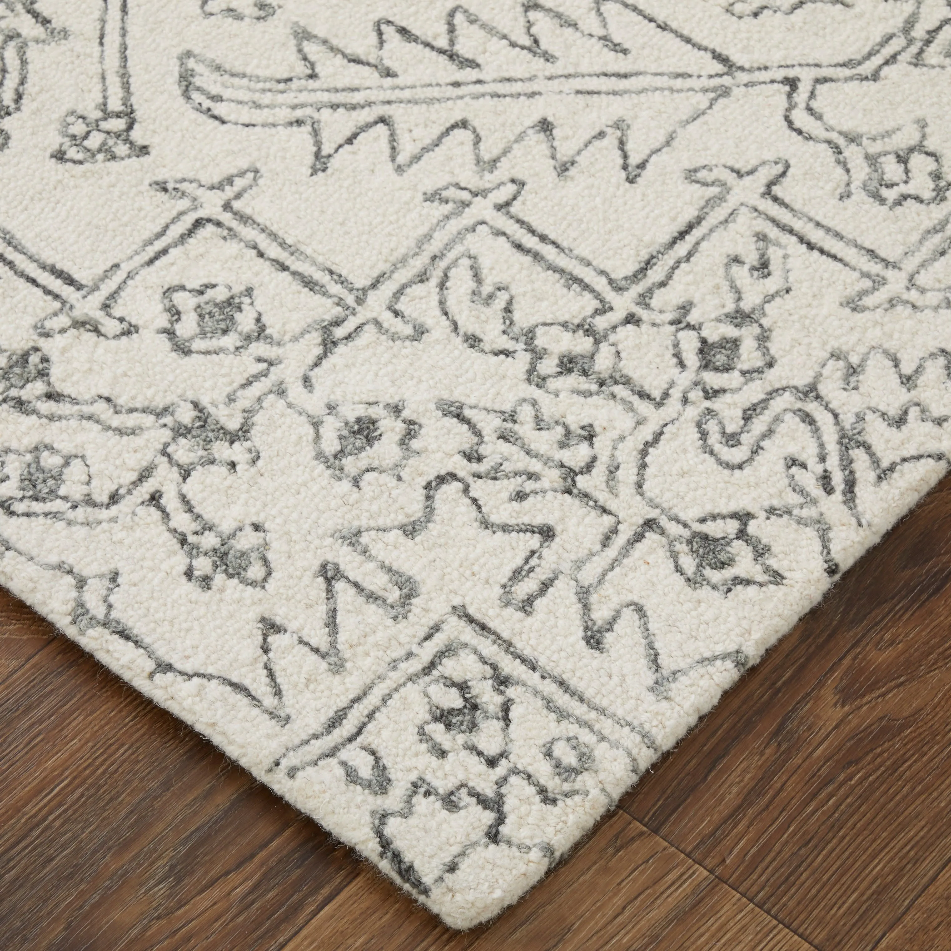 Natal R8778 Medallion Transitional Area Rug