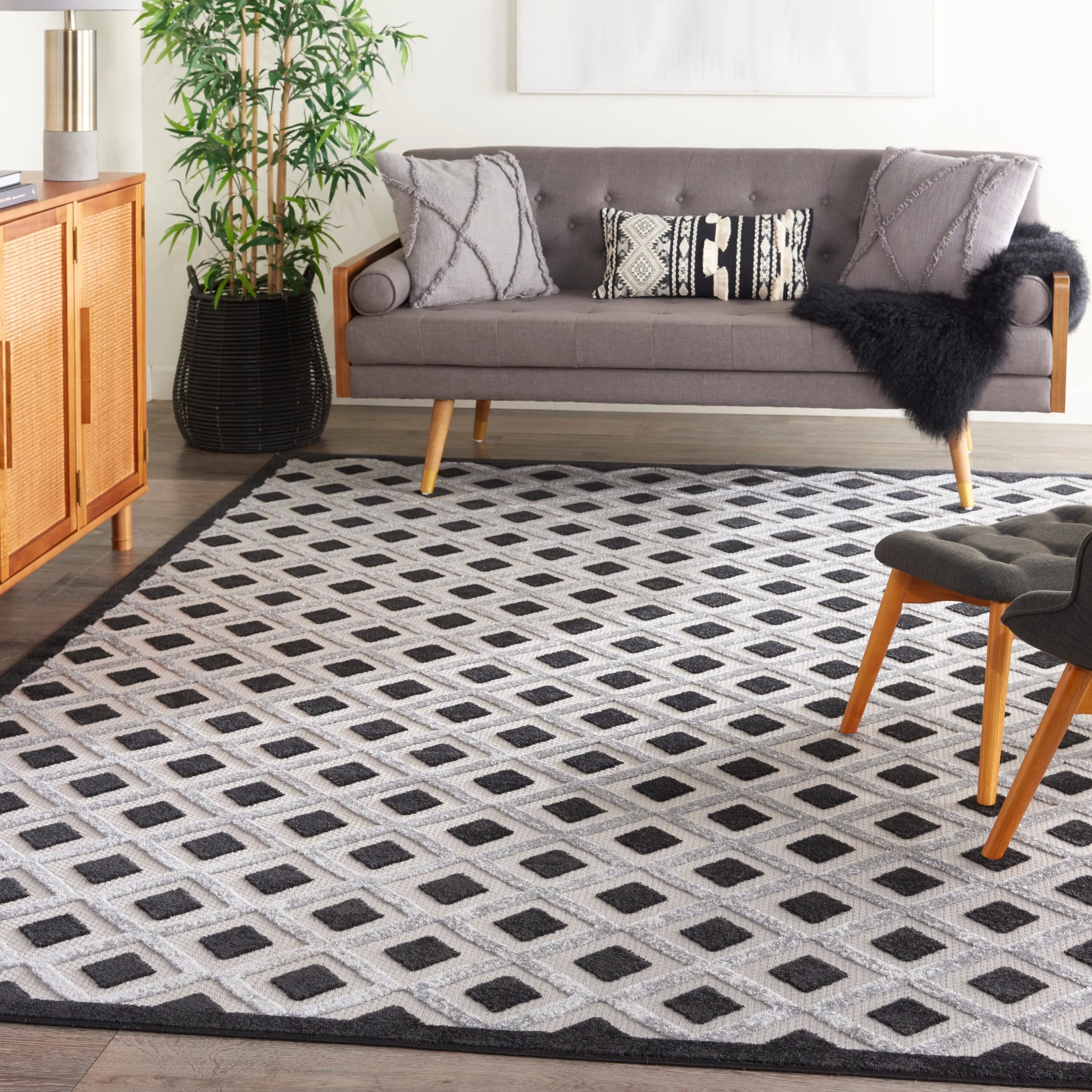 Nourison Aloha Indoor/Outdoor Modern Geometric Diamond Area Rug