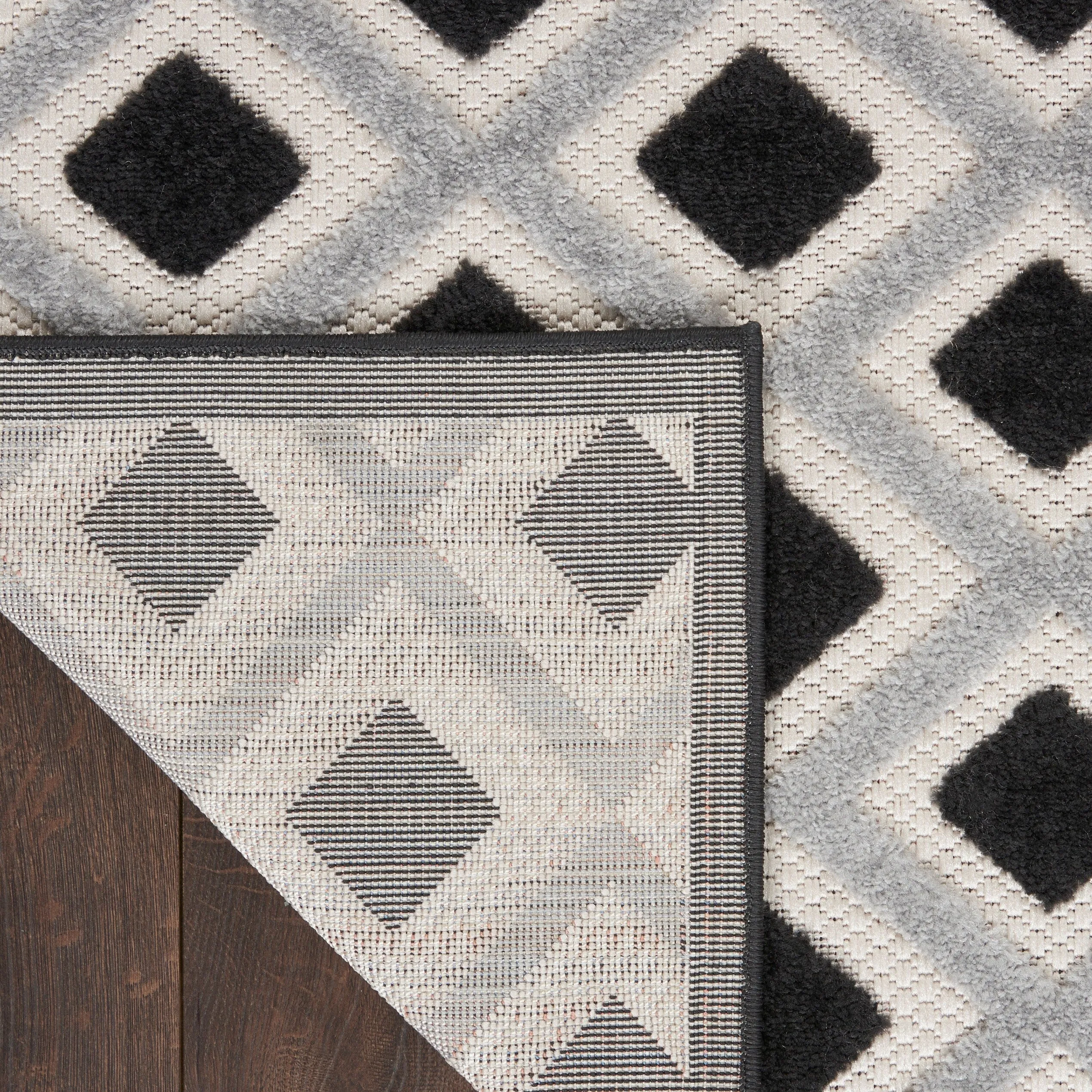 Nourison Aloha Indoor/Outdoor Modern Geometric Diamond Area Rug
