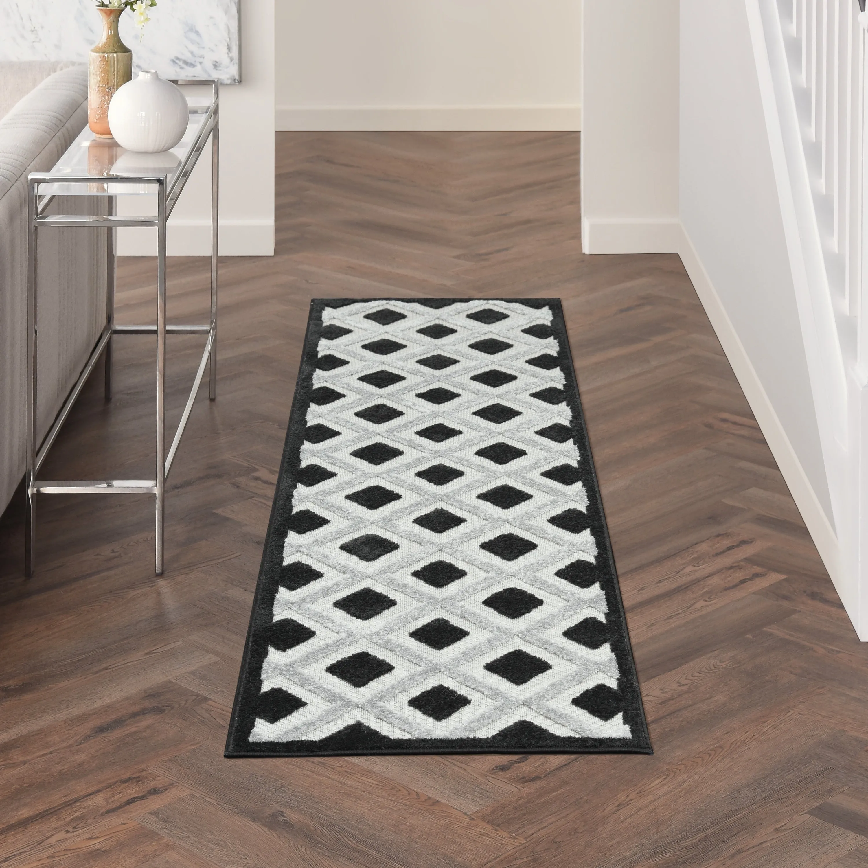 Nourison Aloha Indoor/Outdoor Modern Geometric Diamond Area Rug