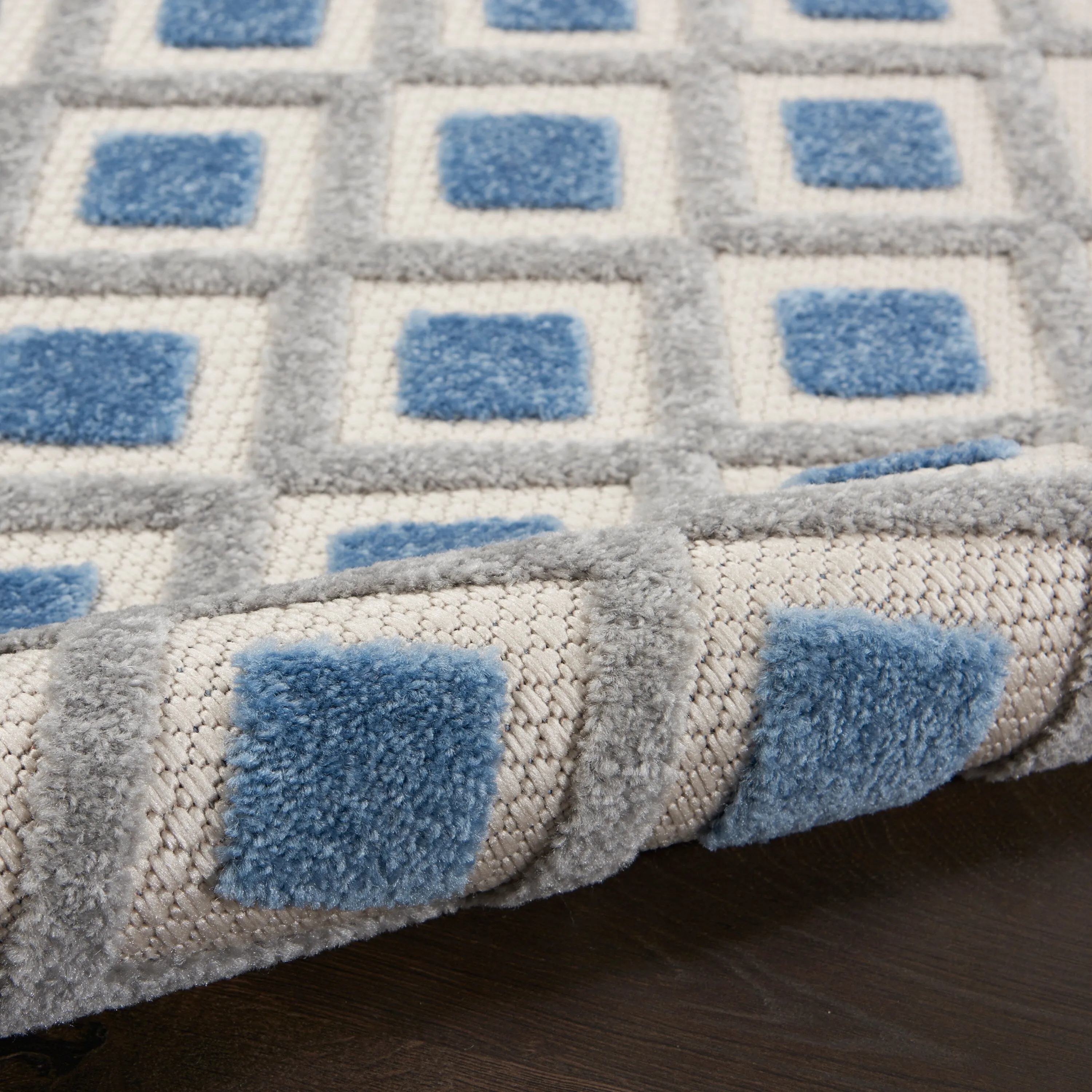 Nourison Aloha Indoor/Outdoor Modern Geometric Diamond Area Rug