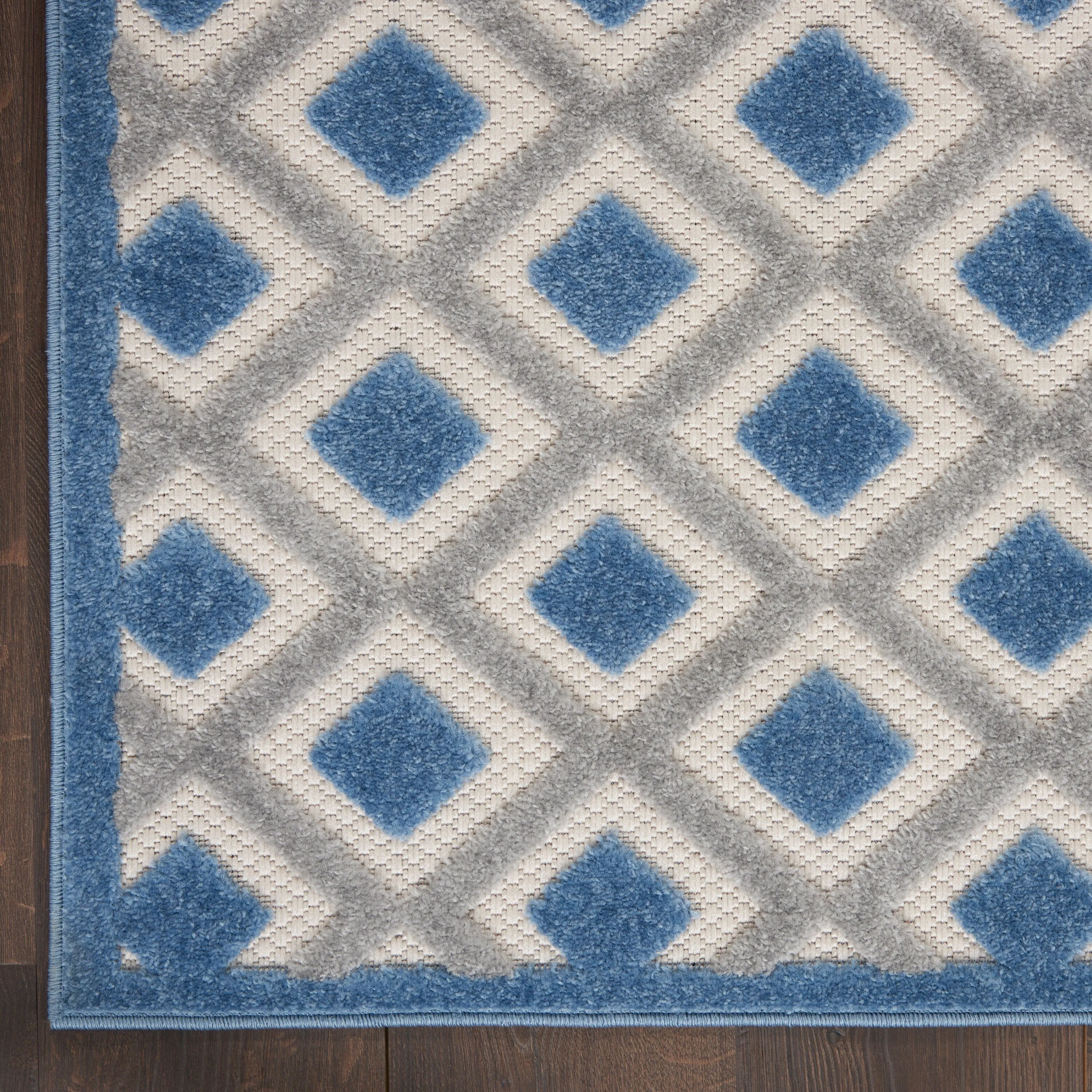 Nourison Aloha Indoor/Outdoor Modern Geometric Diamond Area Rug