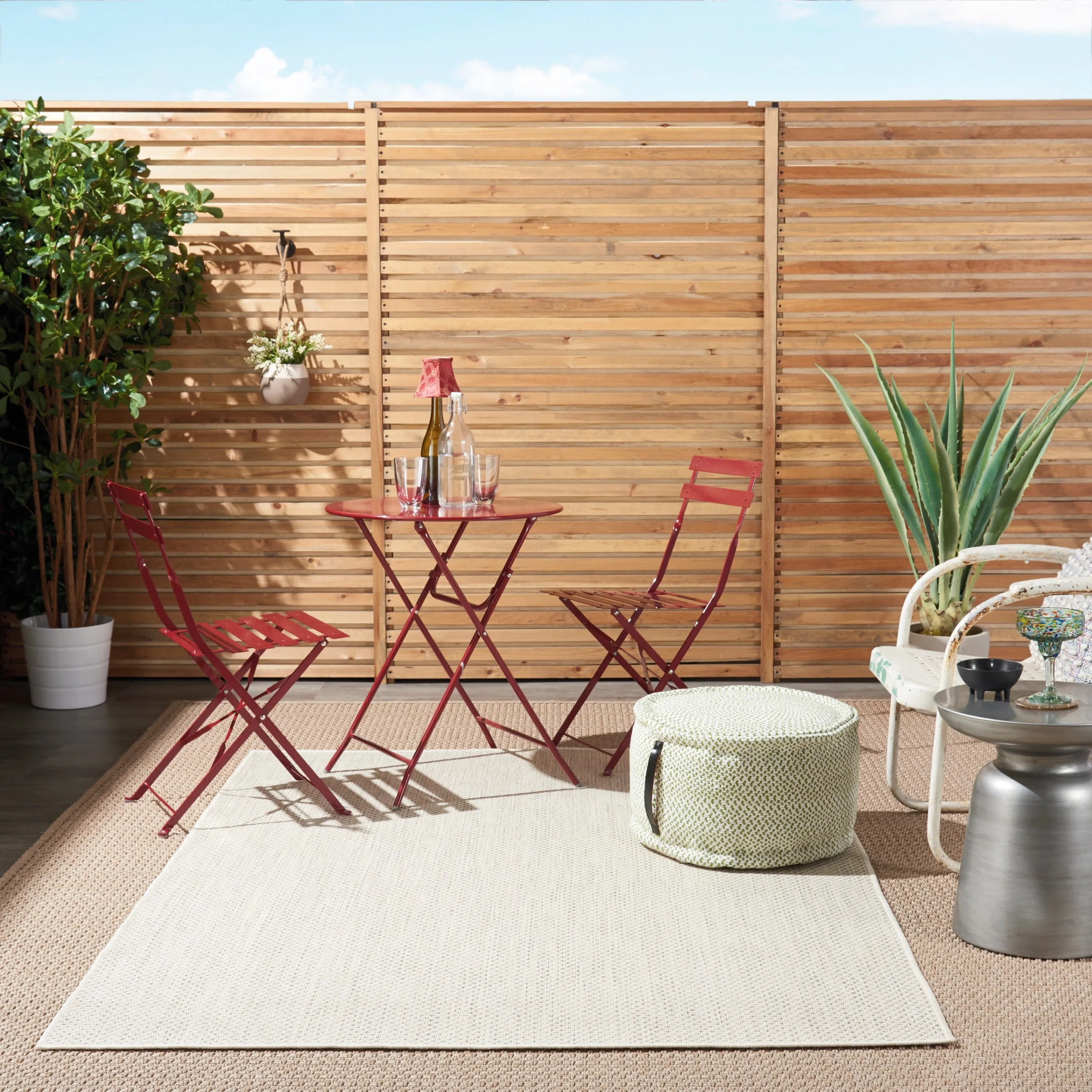 Nourison Courtyard Indoor/Outdoor Modern Geometric Area Rug