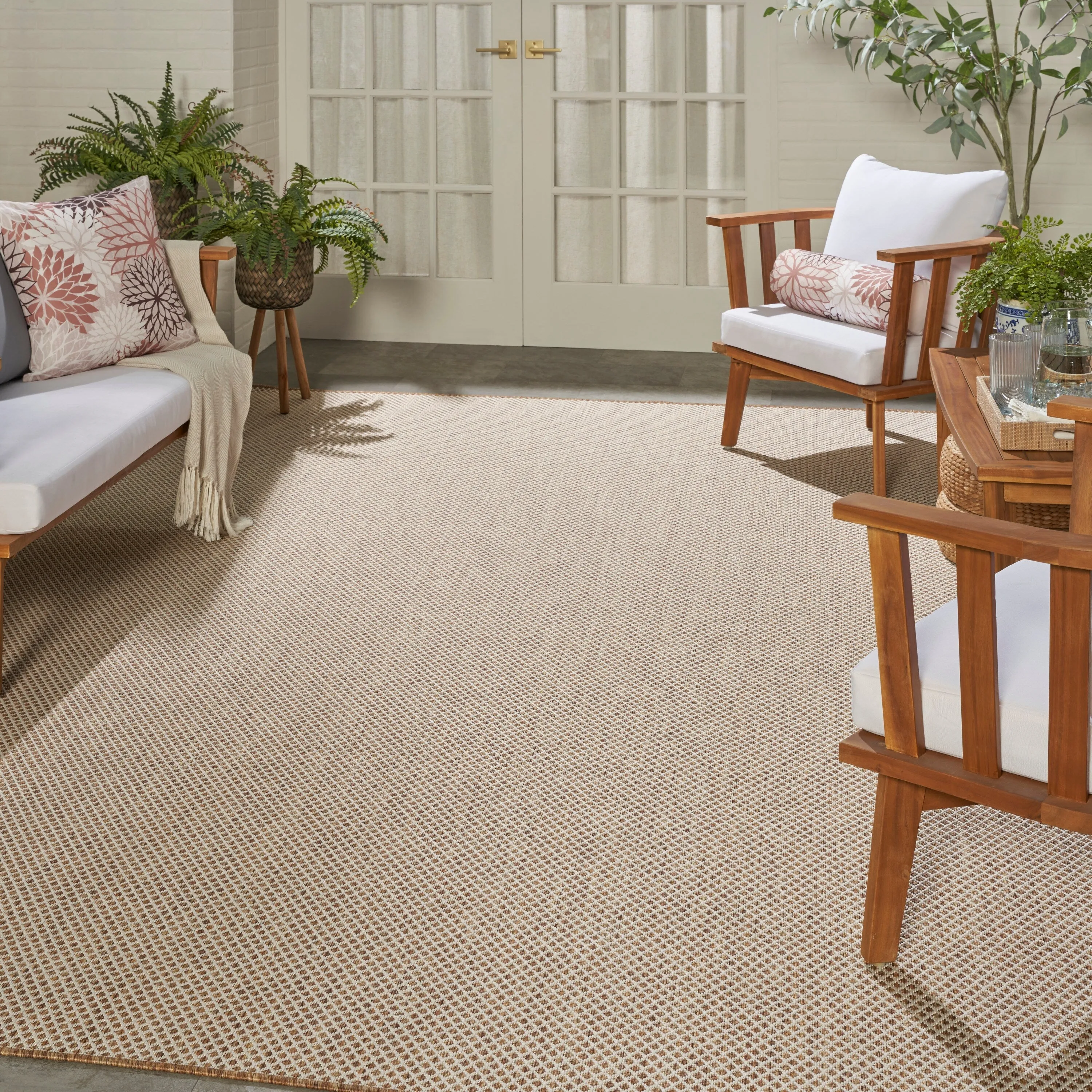 Nourison Courtyard Indoor/Outdoor Modern Geometric Area Rug