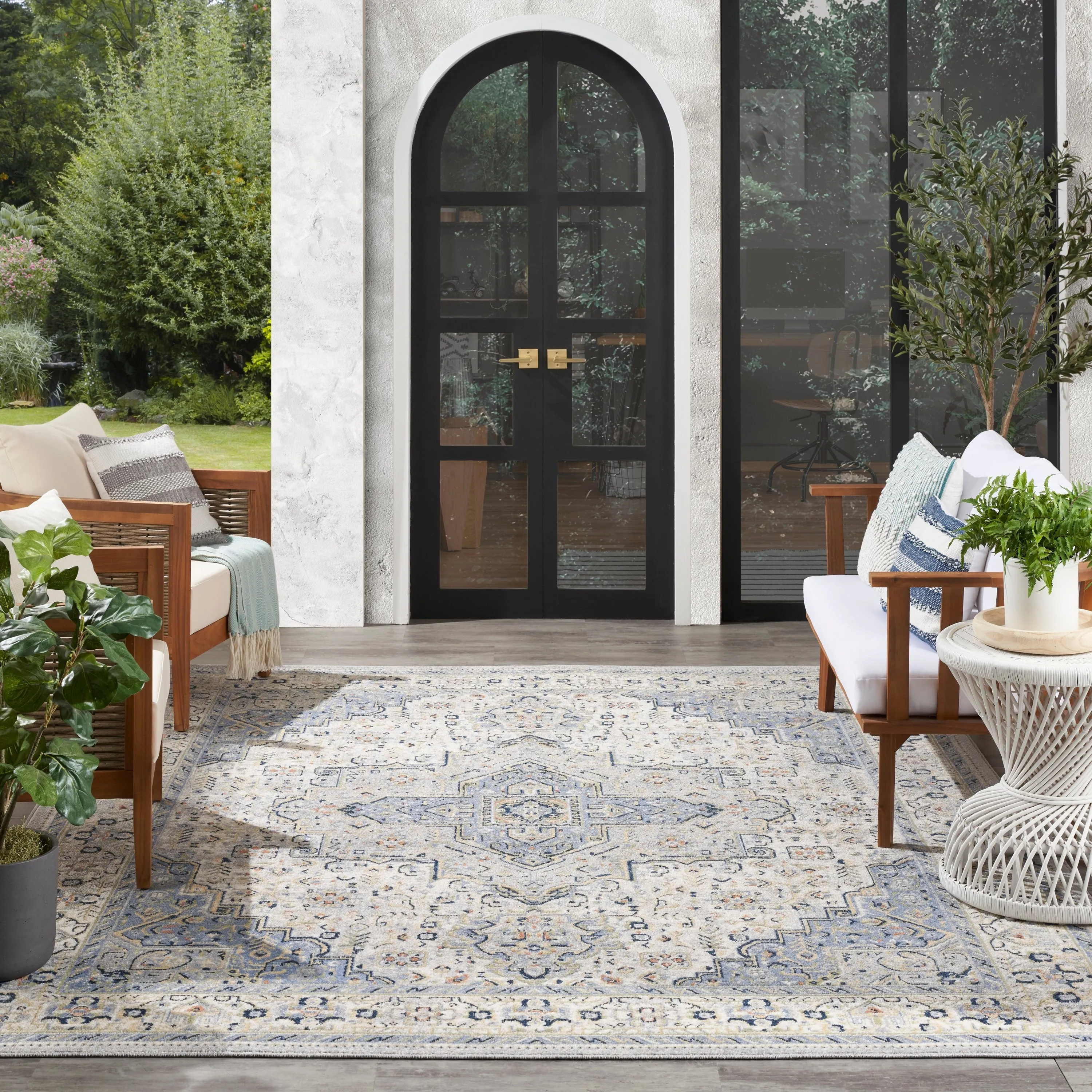 Nourison Essentials Persian Indoor/Outdoor Area Rug