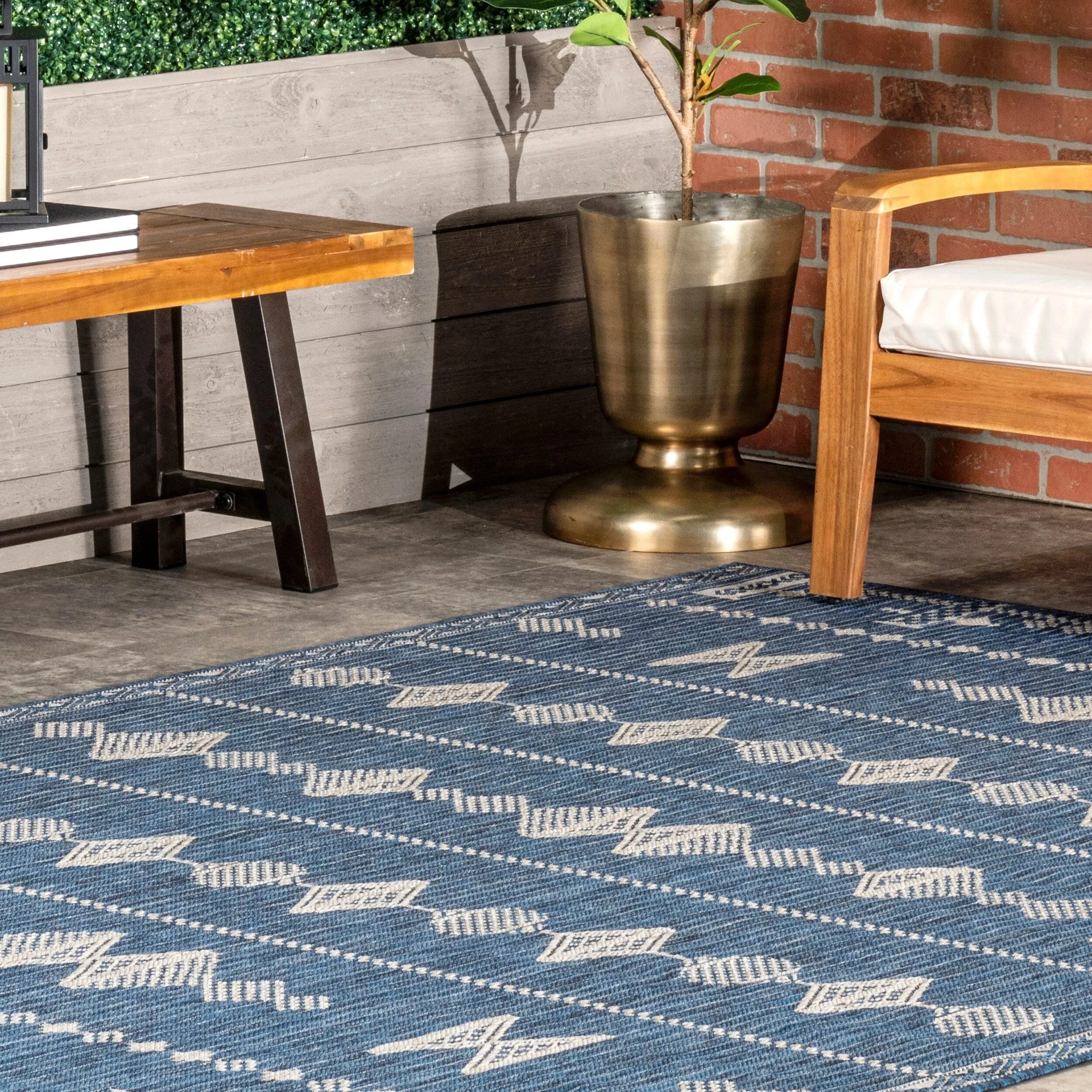Nuloom Alexandra Aztec Indoor/Outdoor Area Rug